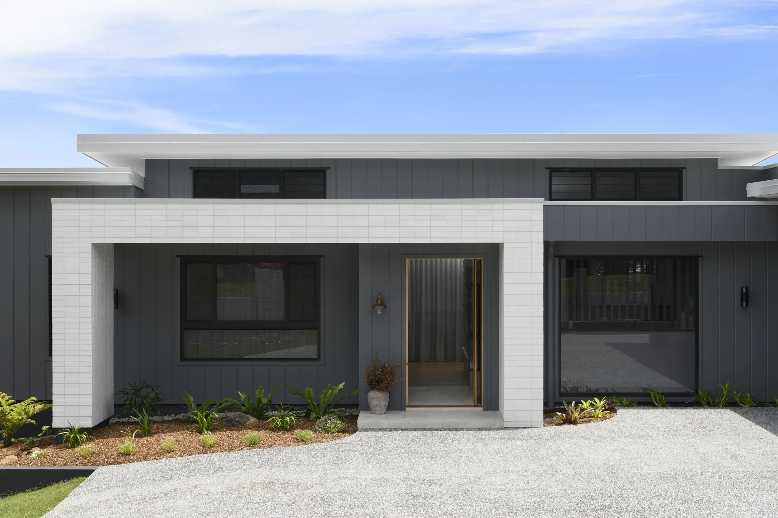 parkes-ln-terranora-04-front.webp
