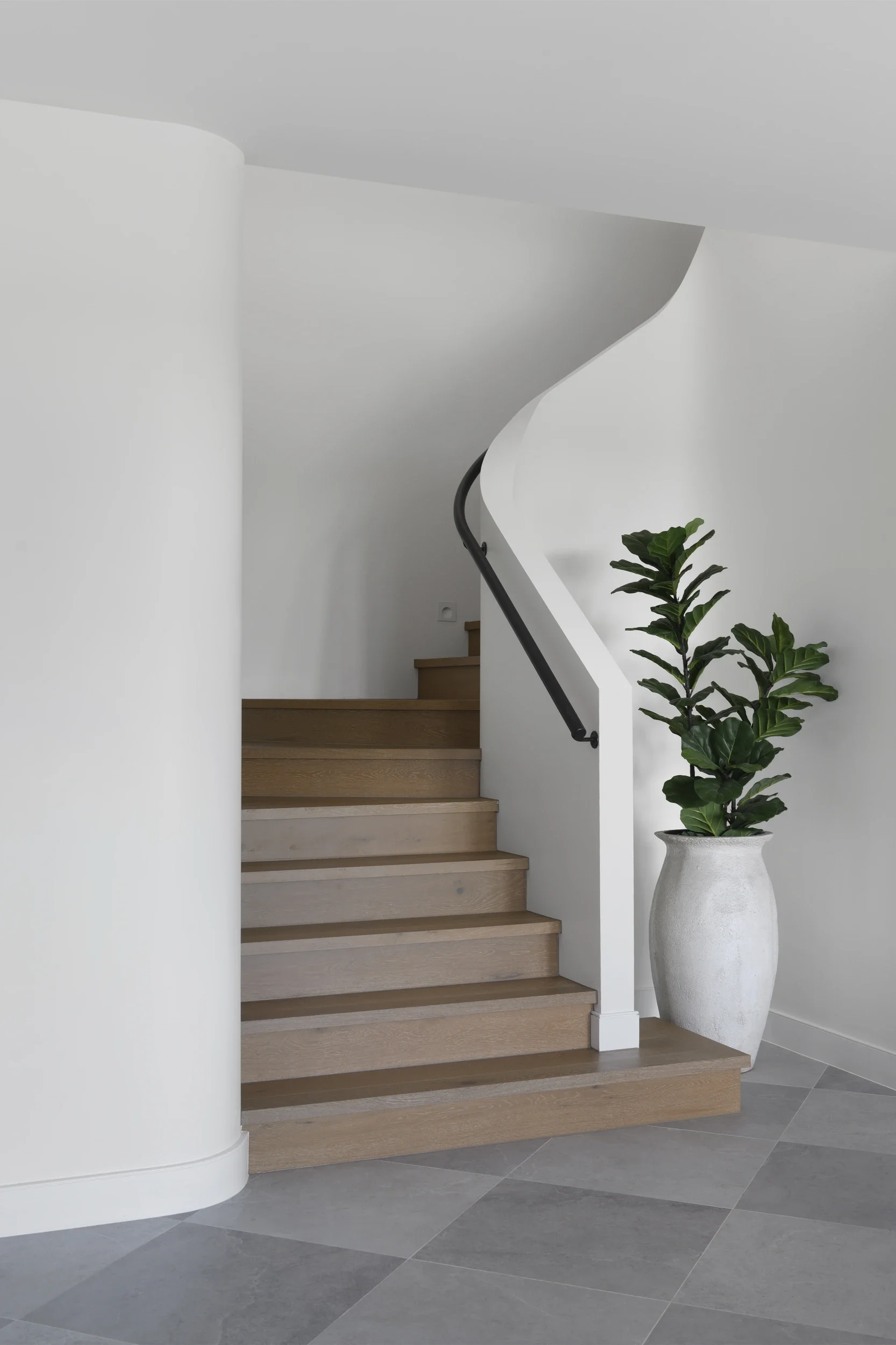 parkes-ln-terranora-11-staircase.webp