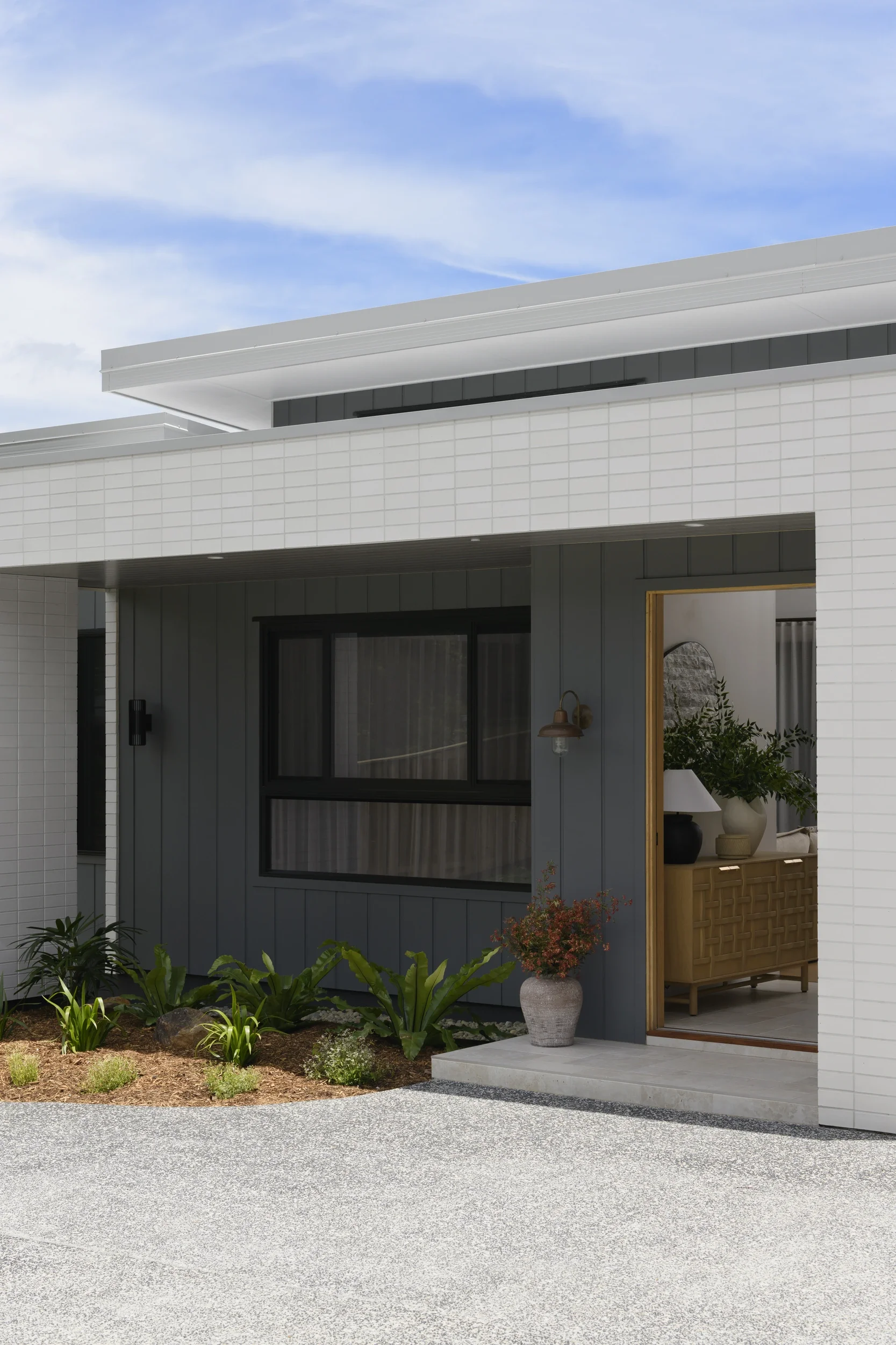 parkes-ln-terranora-05-entry.webp