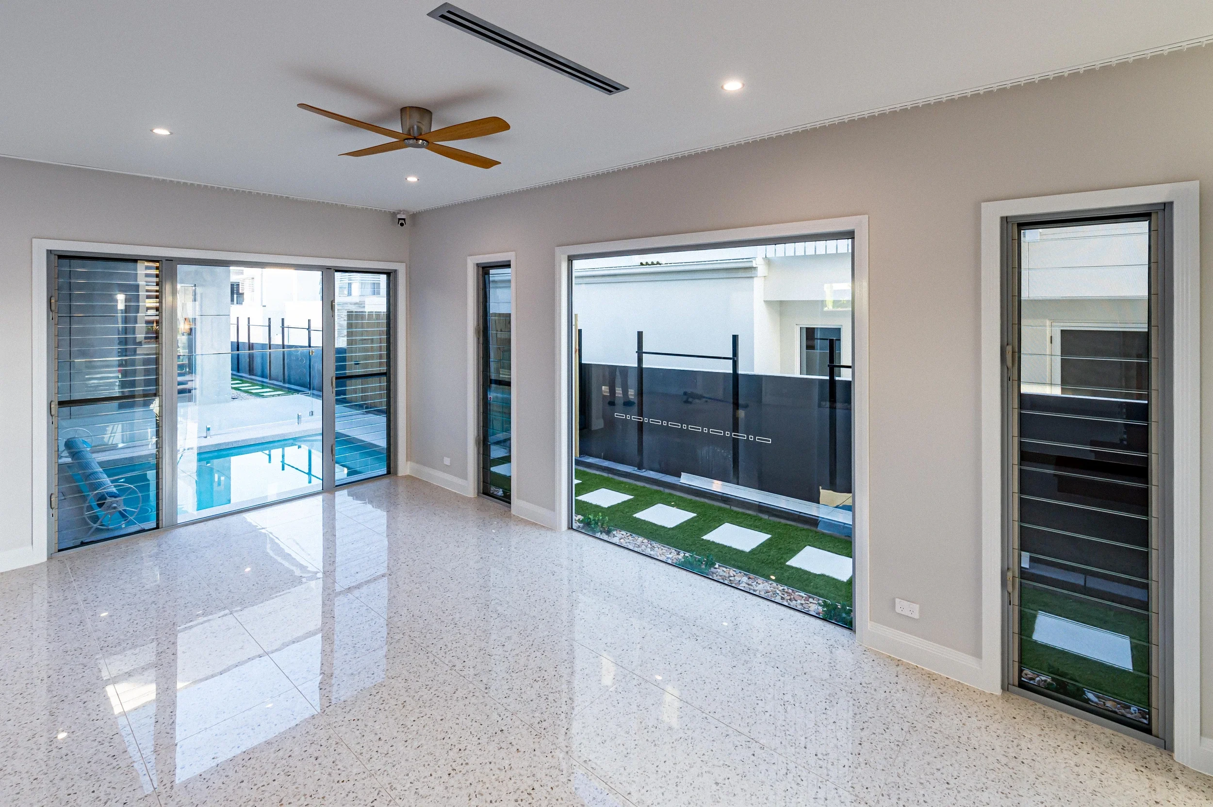 cylinders-66-kingscliff-11-living-room.webp