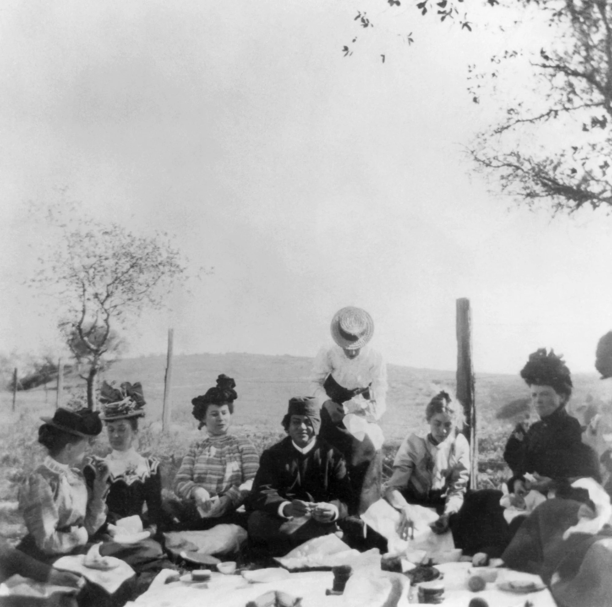 (#86) South Pasadena, California. Another picture of the picnic.