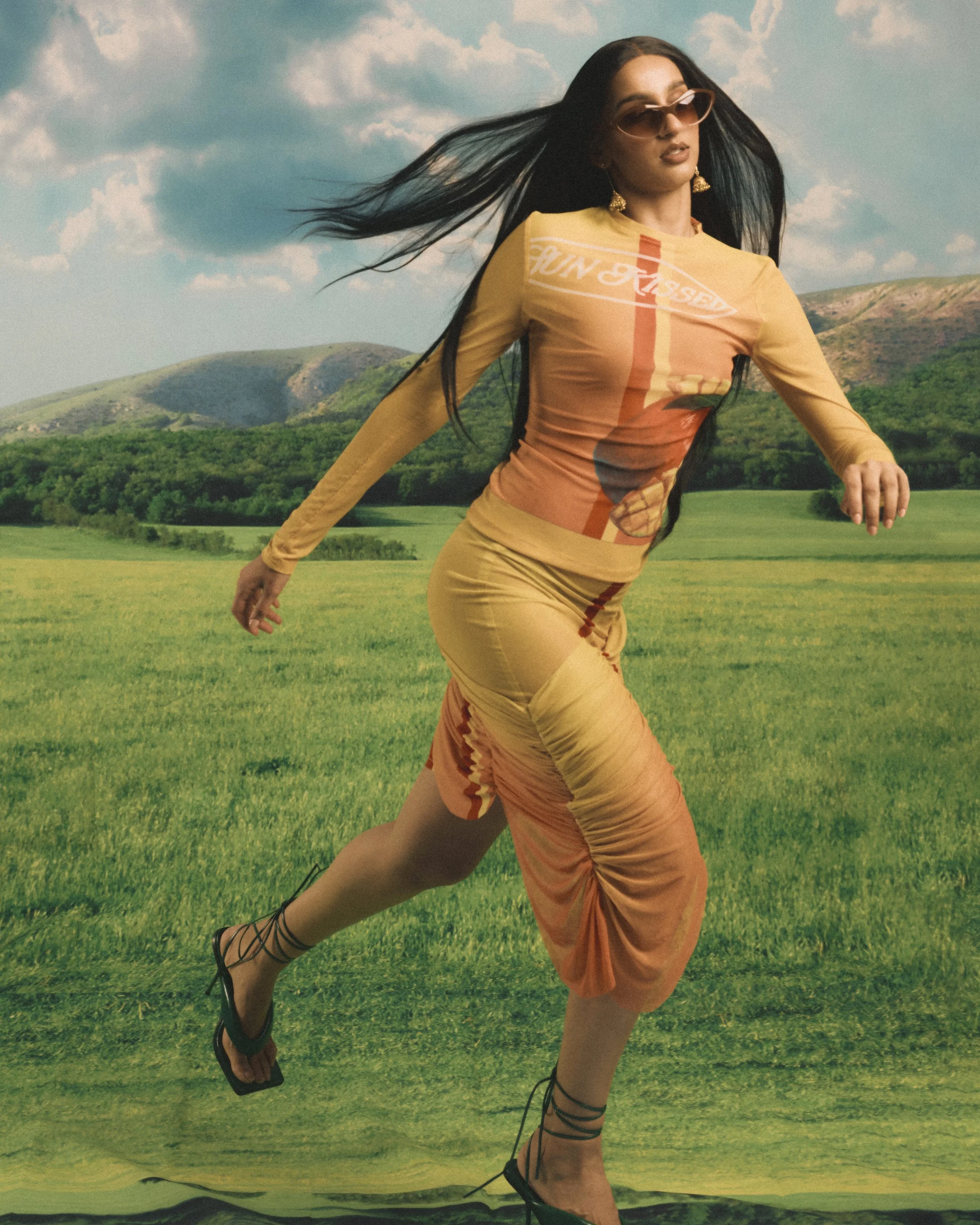 2024-0914-rupal0125 1-edit.jpg