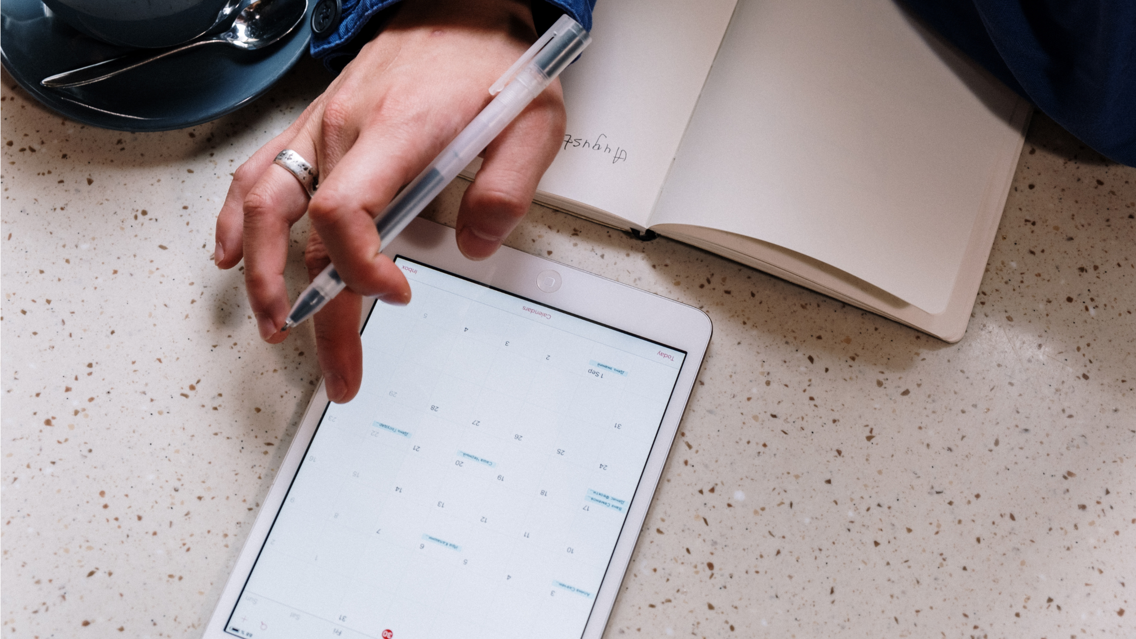 Balancing Admin and Growth: Time Management Tips for BDMs