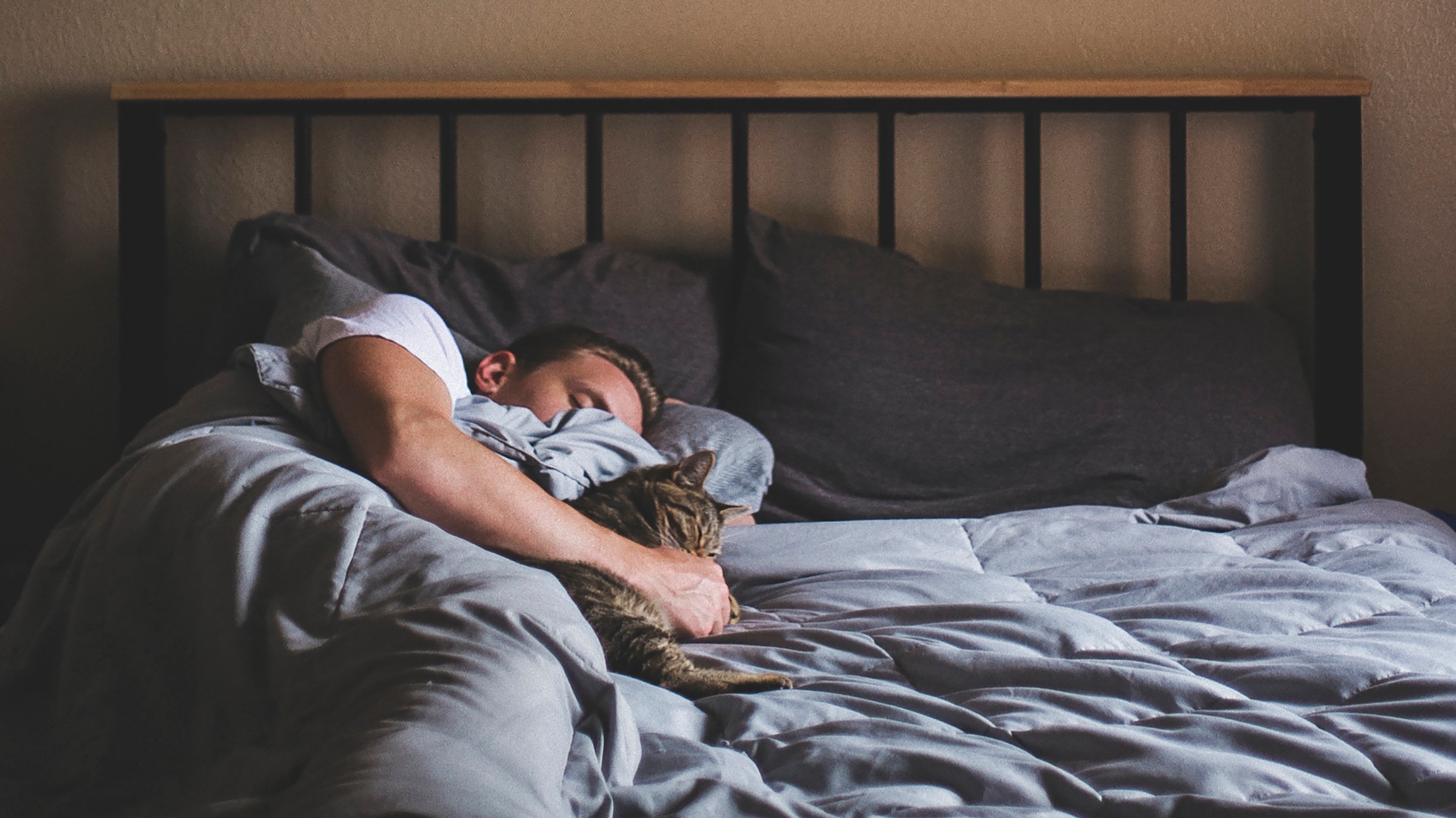 5 HELPFUL SLEEP SKILLS &amp; HABITS