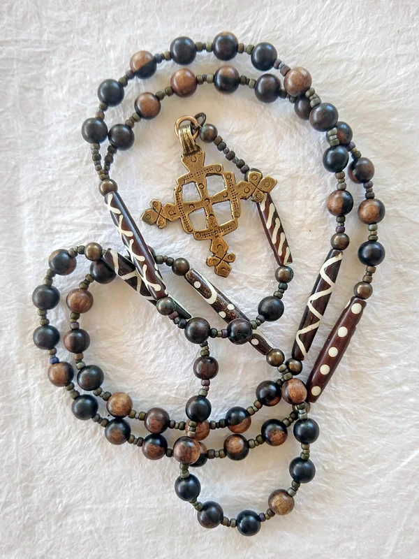 Batik Bone handmade rosary, by Still Stone and Moss Prayer Bead Art, full view