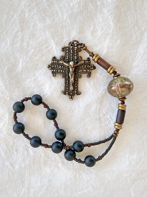 Light in Darkness, onyx handmade chaplet, by Still Stone and Moss Prayer Bead Art. Full view.