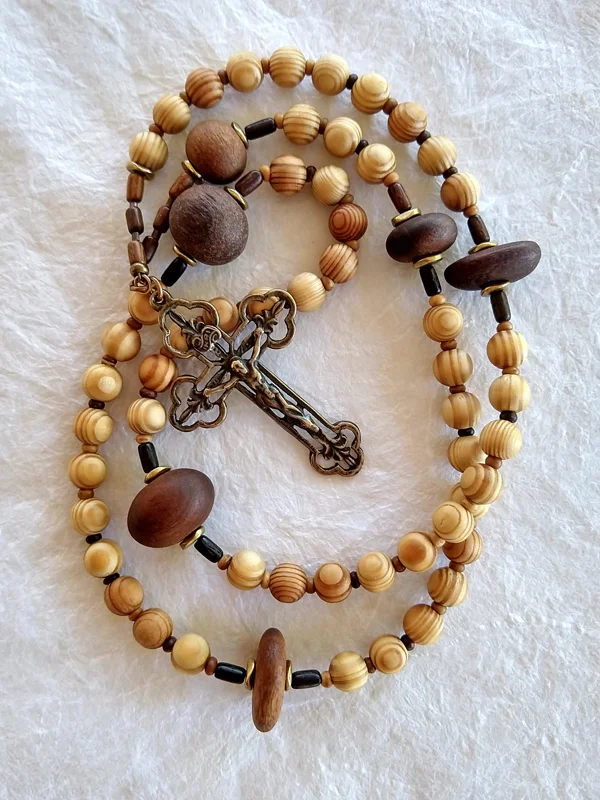 Mixed Woods rosary handmade by Still Stone and Moss Prayer Bead Art. Variation 2, full view