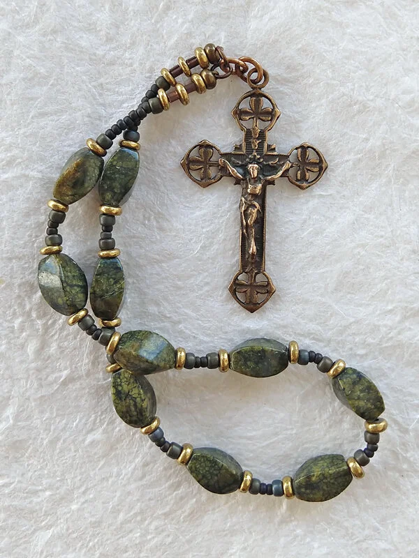Irish Shore chaplet, variation 4, handmade of nephrite and bronze by Still Stone and Moss Prayer Bead Art, full view