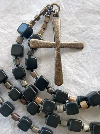 Still Running, hand-cut black jasper cubes and bronze, handmade prayer rope by Still Stone and Moss Prayer Bead Art, detail view