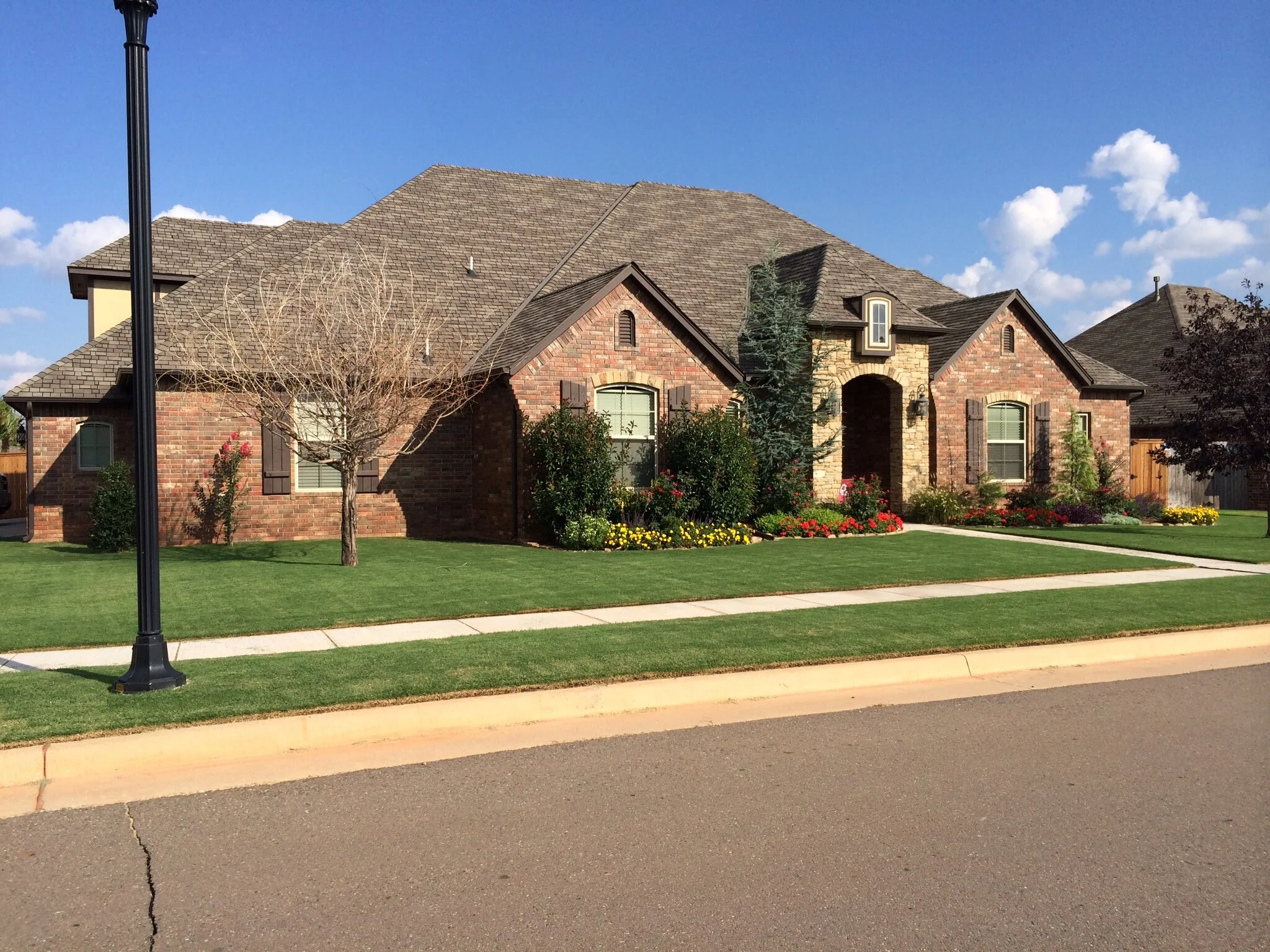 Exterior Photo 6.JPG