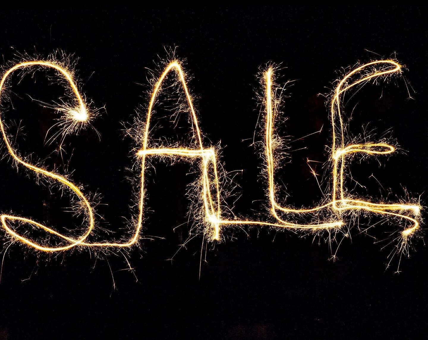 ✨Cyber Monday Sale✨

✨45% off everything!! No code needed. Discount applied at checkout✨

✨Valid until 11/30 at 11:59est✨

✨Few items left in different sizes grab before they are gone✨

#shop #shopsmall #supportsmallbusiness #blackbusiness #blackbusi