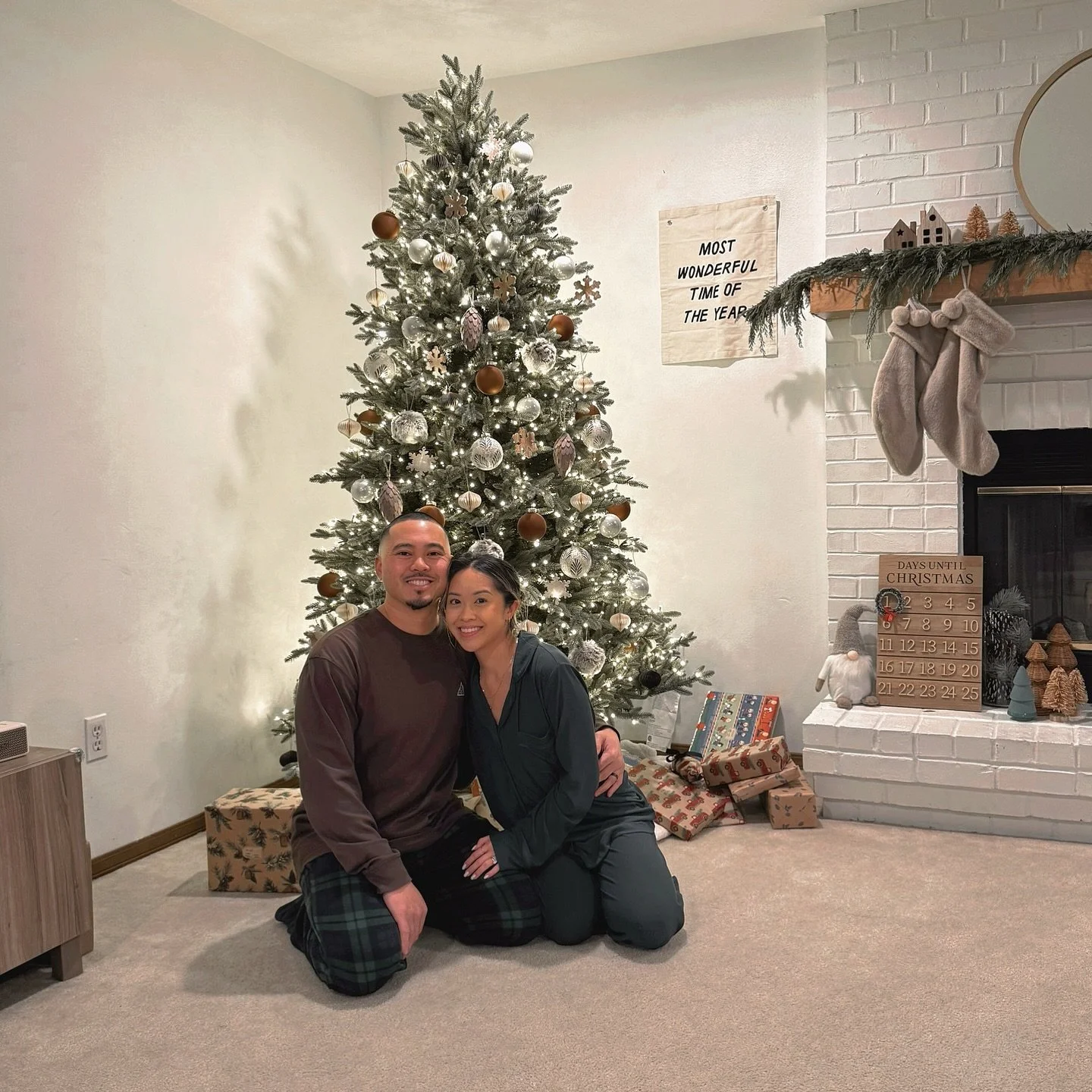 First Christmas as The Del Mundos. Happy holidays everyone!🎄🤍