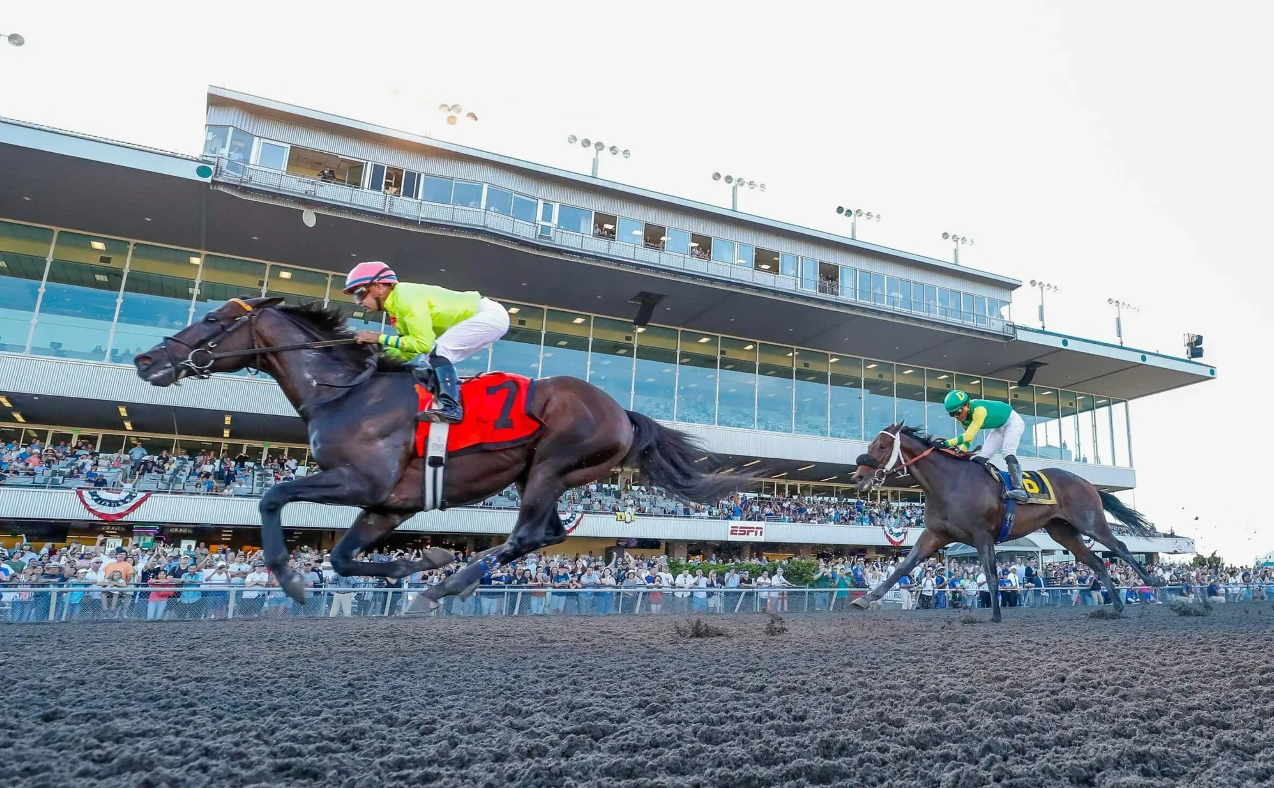 [Handicapping Contest at The Derby Bar and Grill] Emerald Downs' 89th Longacres Mile 