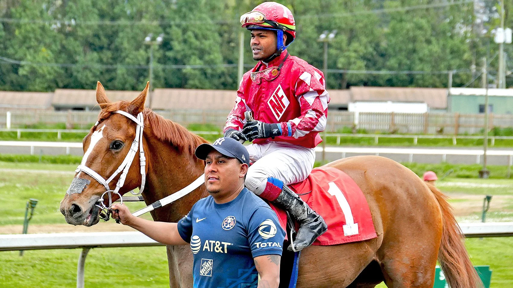 May 10, 2025...Race 1...Evanderkeen..On horse Kim Santo....photo Michael Bye.jpg