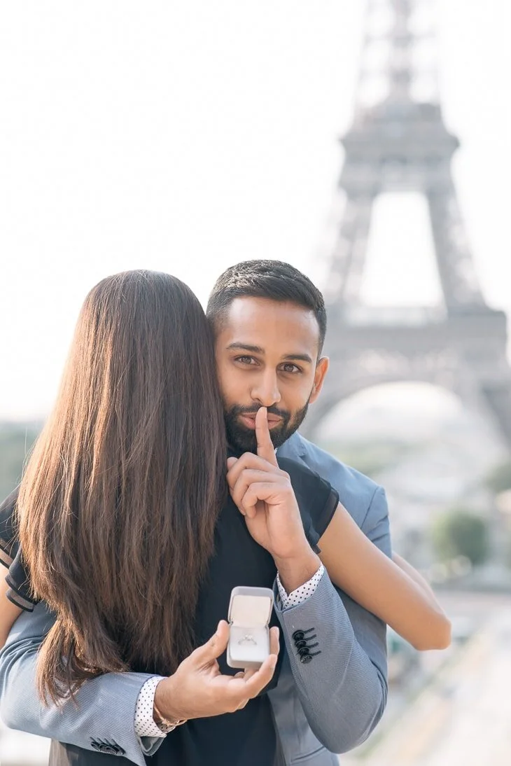 Proposta-matrimonio-capodanno-parigi-torre-Eiffel.jpg