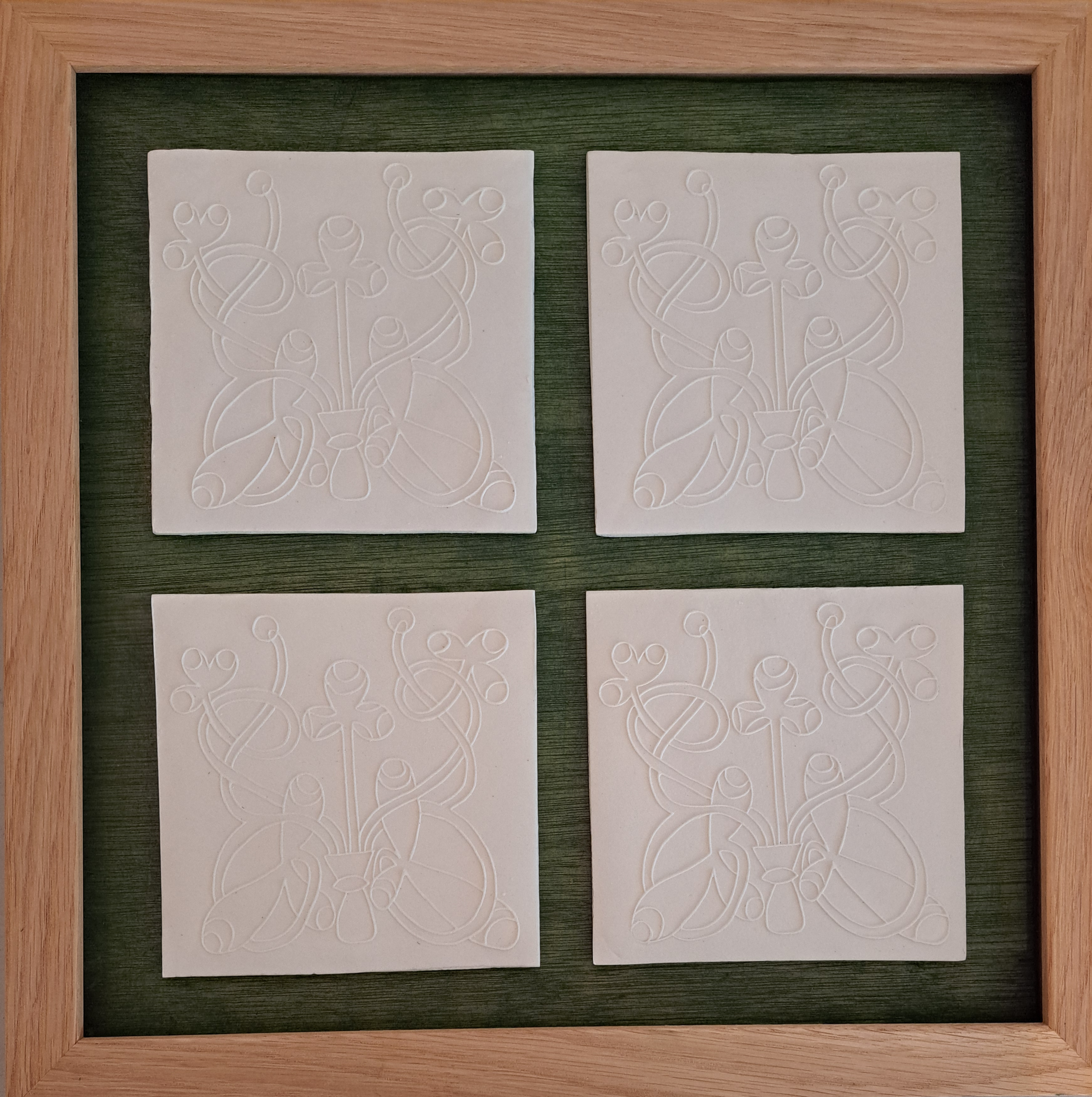 Tile panel Irish green.png