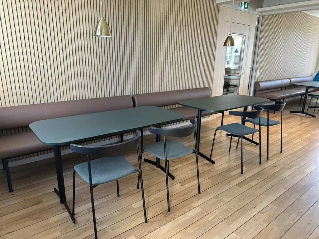 Bord och stolar.jpeg