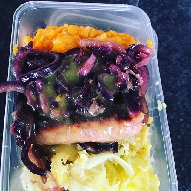 Meals today @goodfoodmatterscharity @revivifycic #1 sausage and root mash , red onion gravy and a side of fresh cabbage #cookingforthecomunity #feedingcroydon