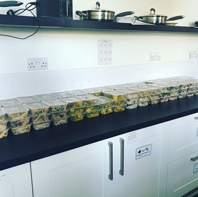 212 meals - Shepard&rsquo;s pie , choice of pasta , spicy lentil soup , bulgar salad - all cooked and distributed in #croydon today - thanks Revivify great team work