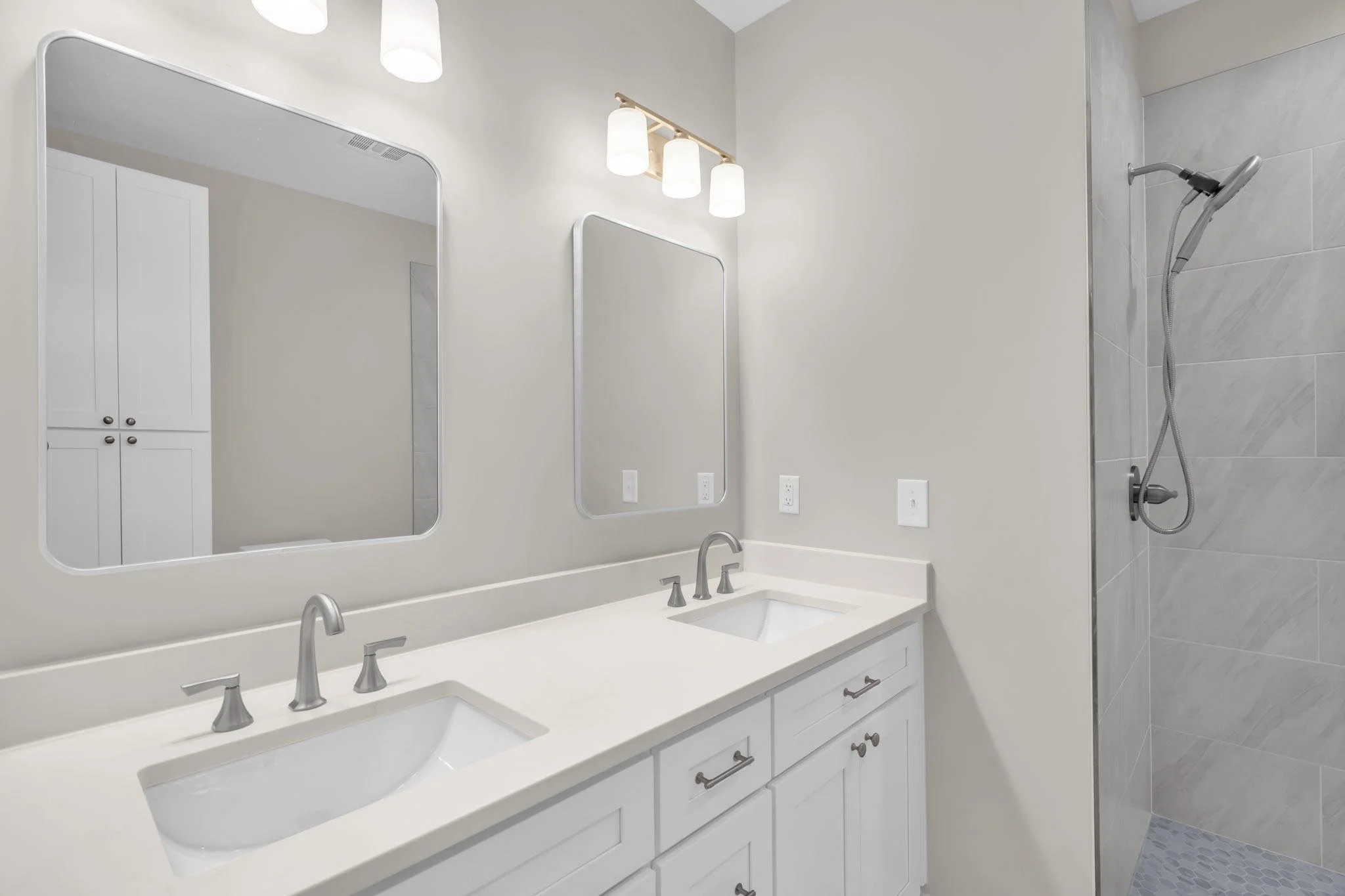19-web-or-mls-778 Atwater Rd-19.jpg