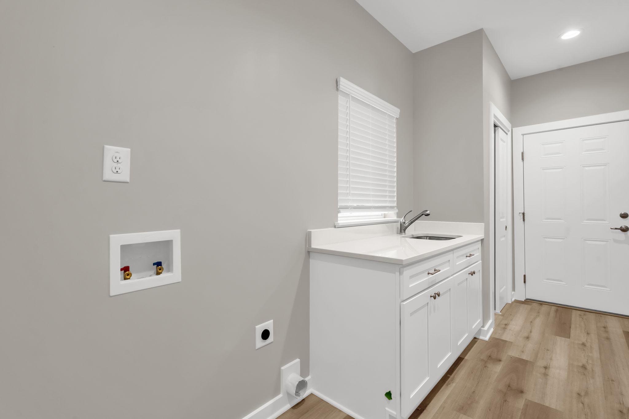25-web-or-mls-778 Atwater Rd-25.jpg