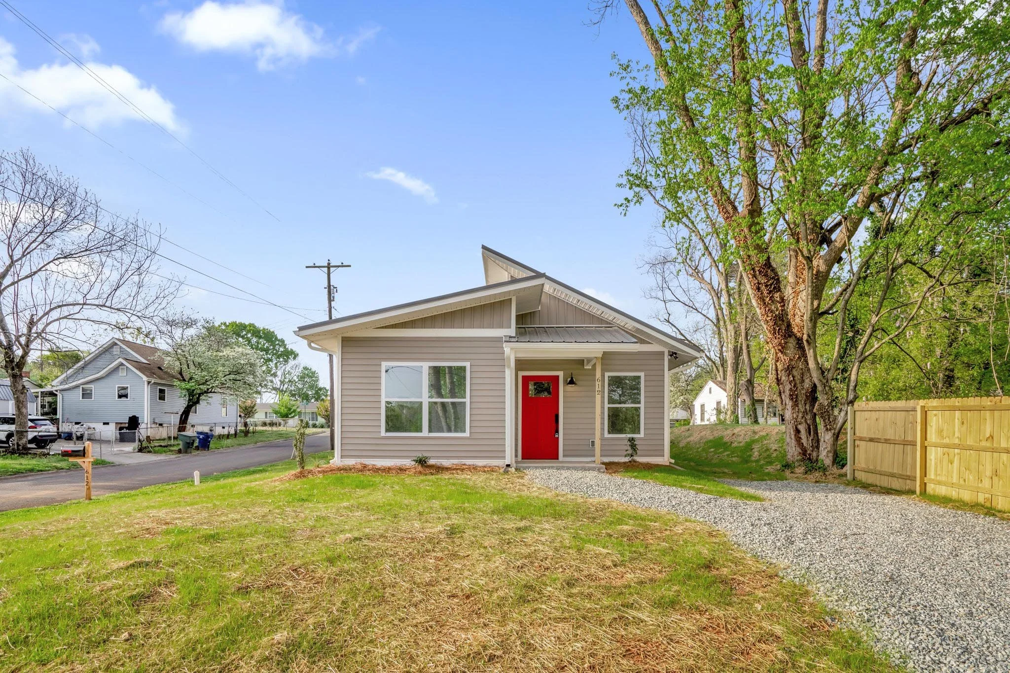 1-web-or-mls-606 North St-1.jpg