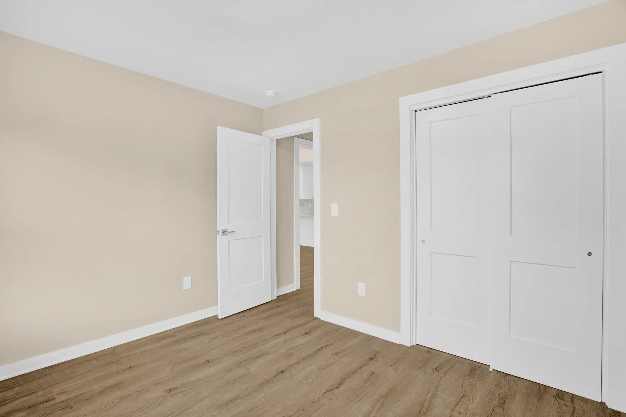 19-web-or-mls-606 North St-19.jpg