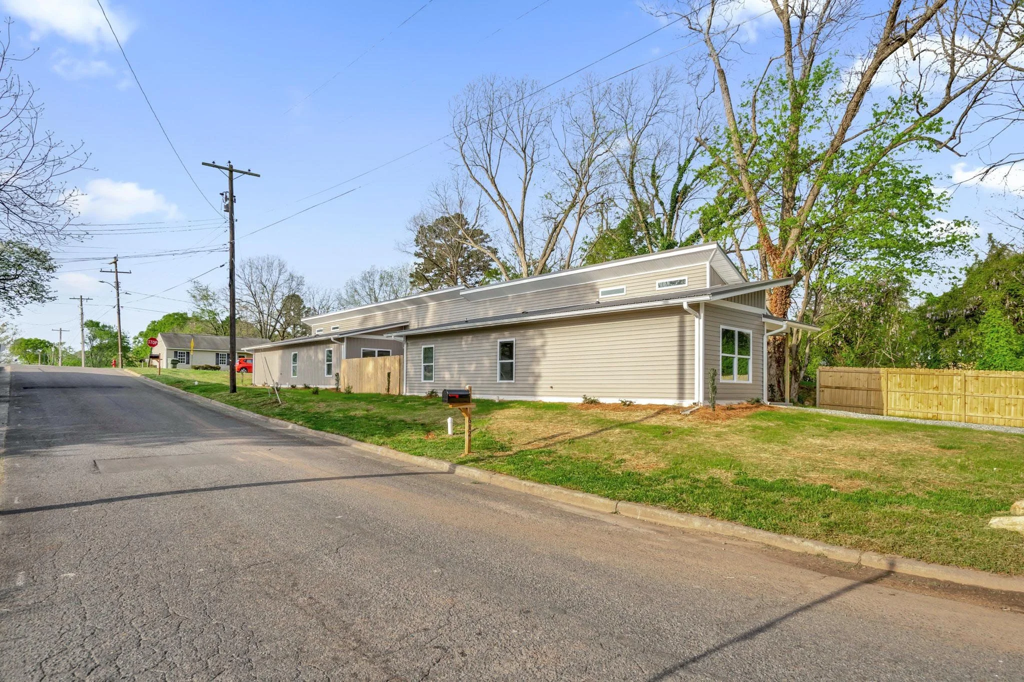 32-web-or-mls-606 North St-32.jpg