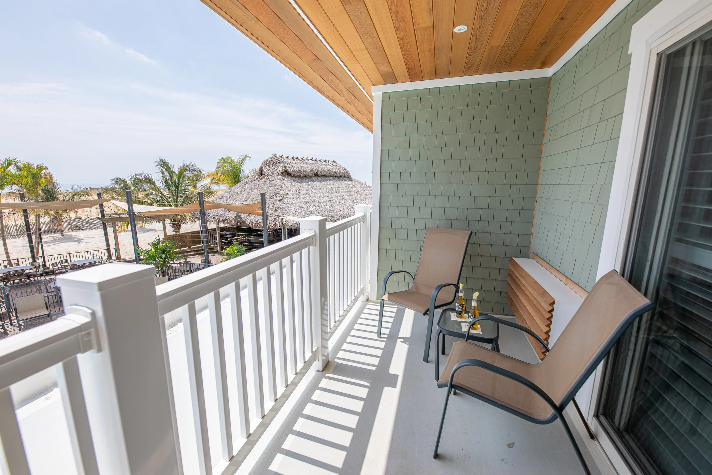 LBI Hotel Room Photos — The Sea Shell Resort & Beach Club Long Beach