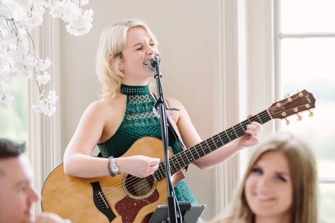 Wedding Singer Daisy Kate