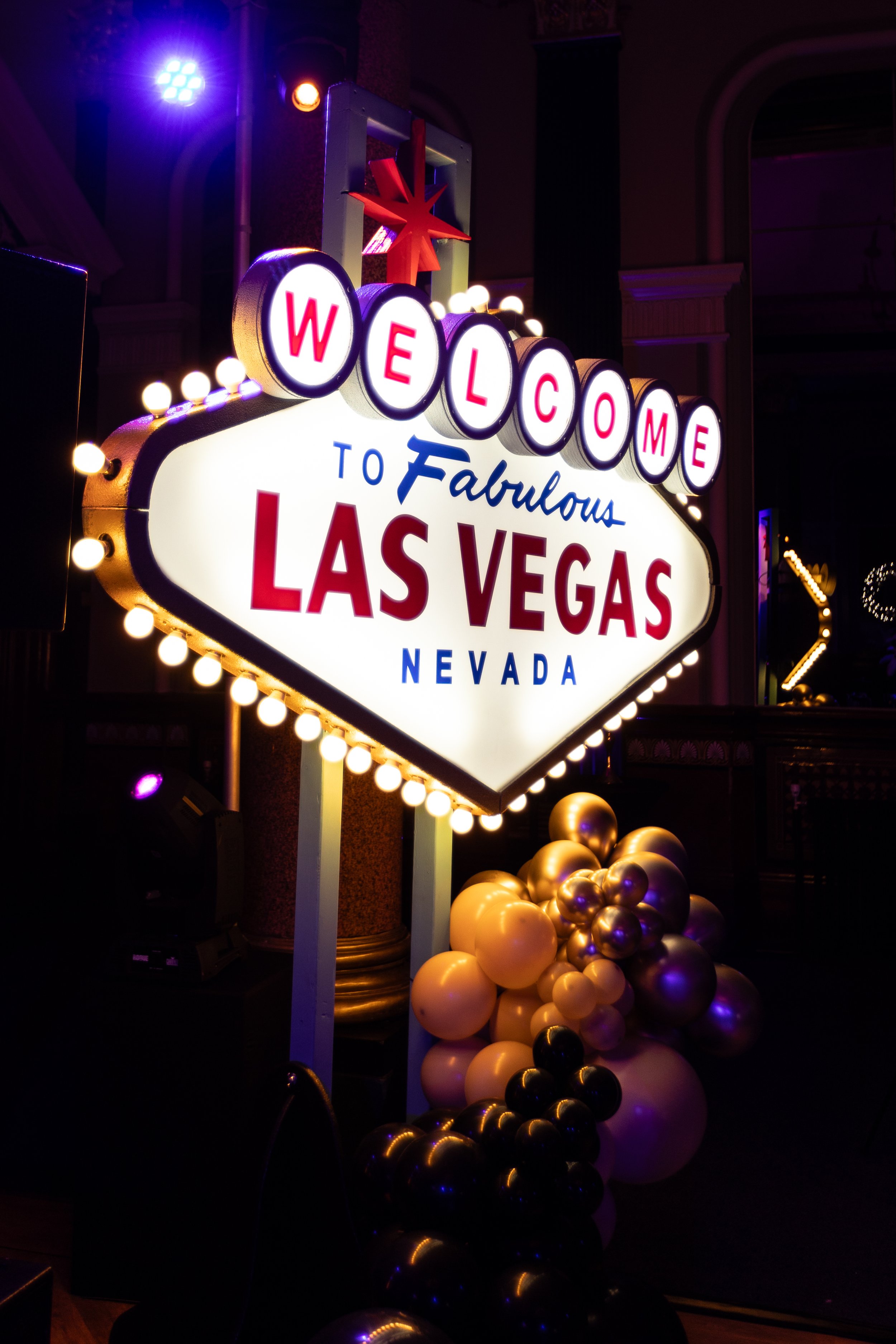 Vegas theme party decor