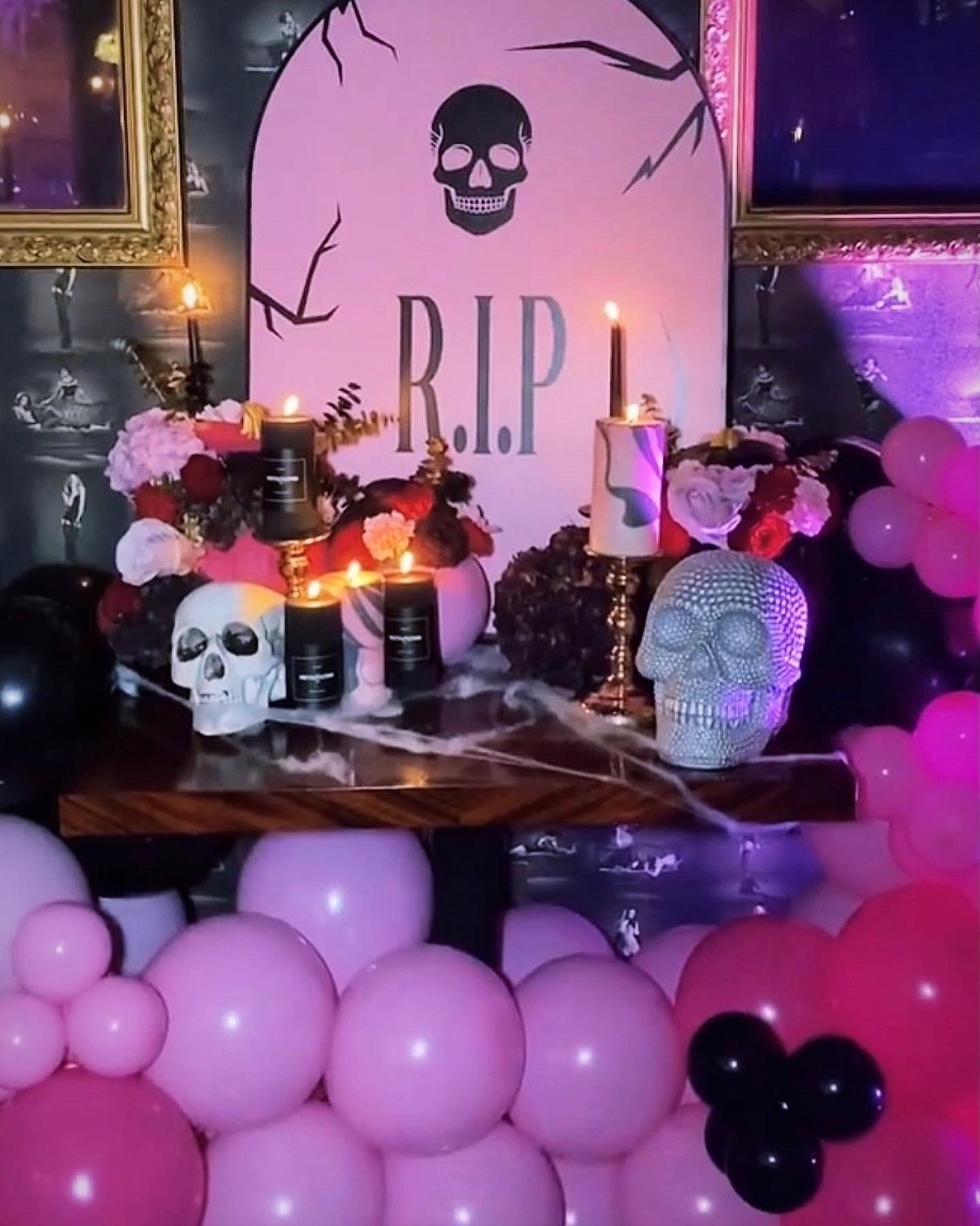 Halloween party decor