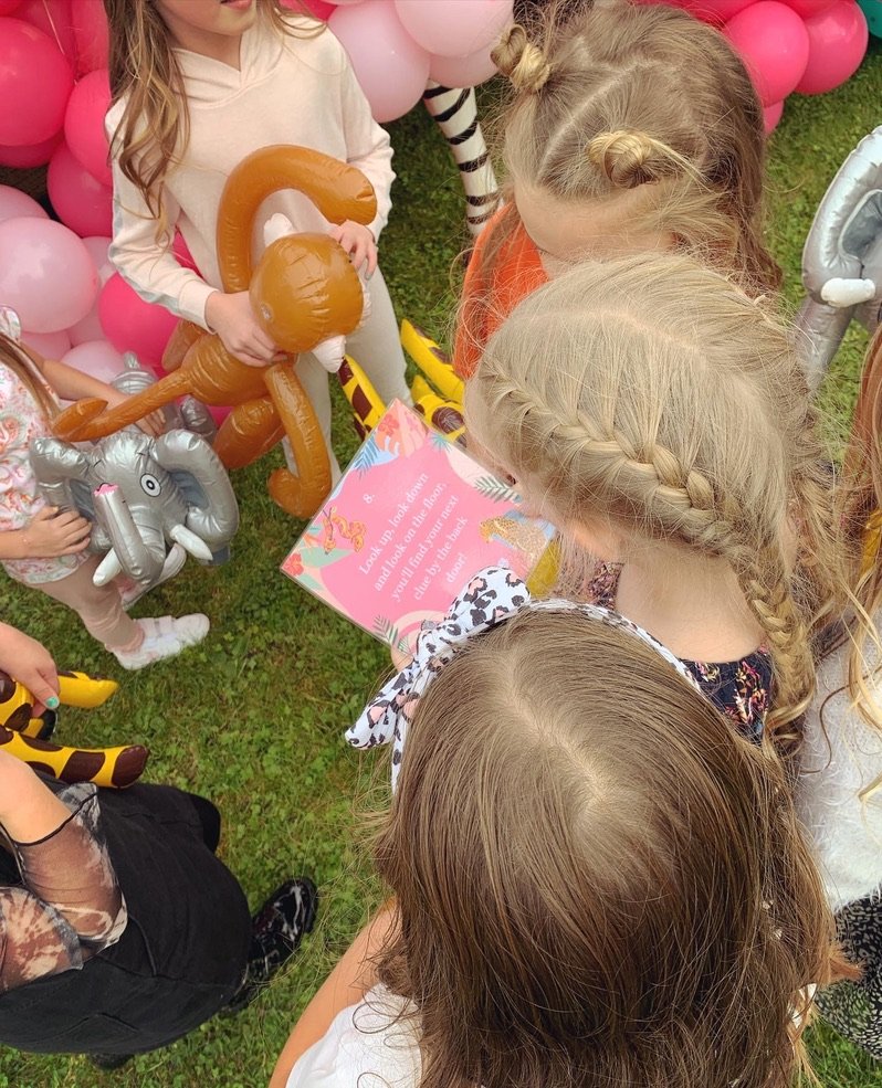 Safari party scavenger hunt