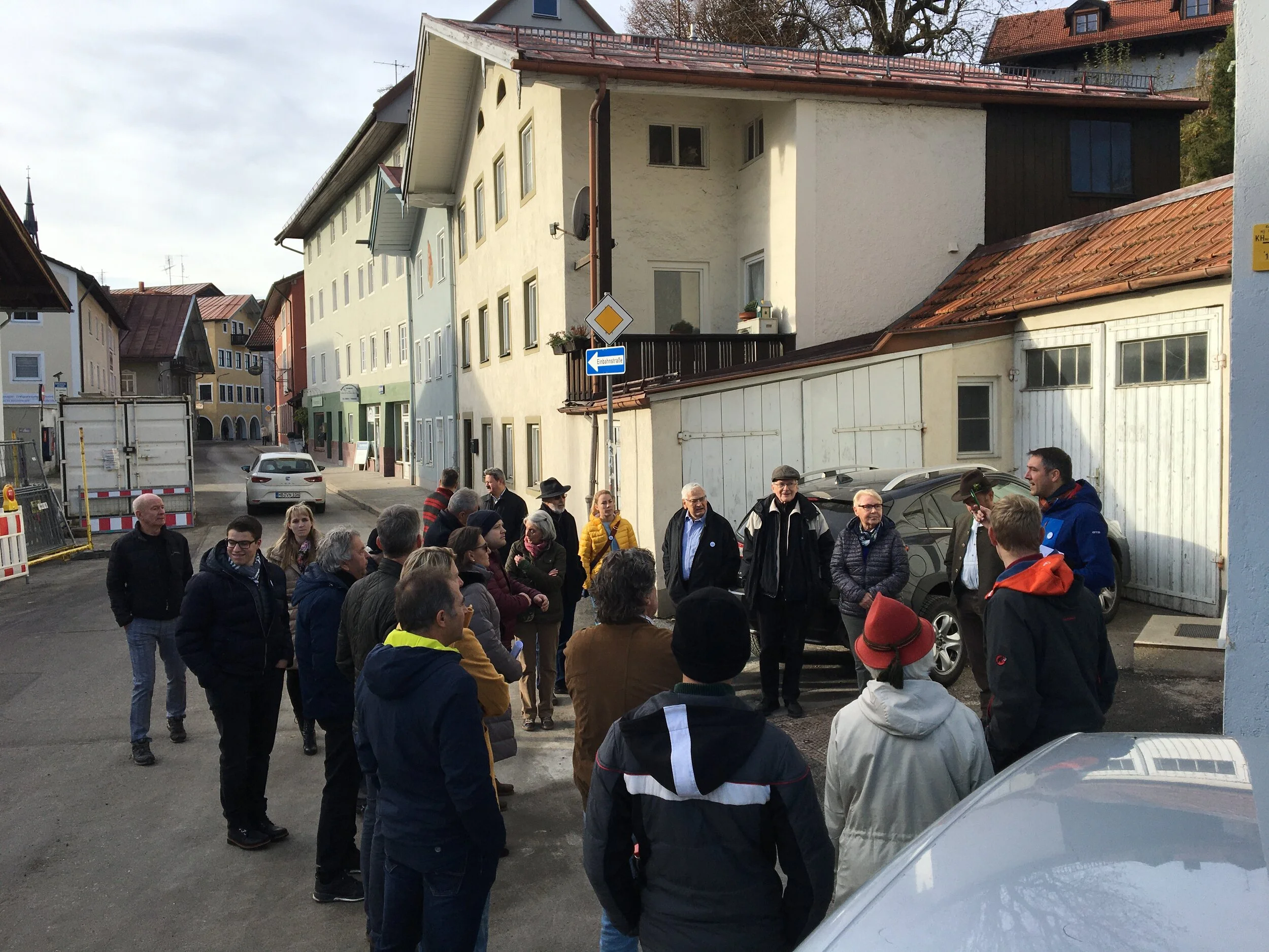 Wird vor etwaigen Umbaumaßnahmen an der Bairawieser Str. noch eine Bürgerbeteiligung erfolgen?
