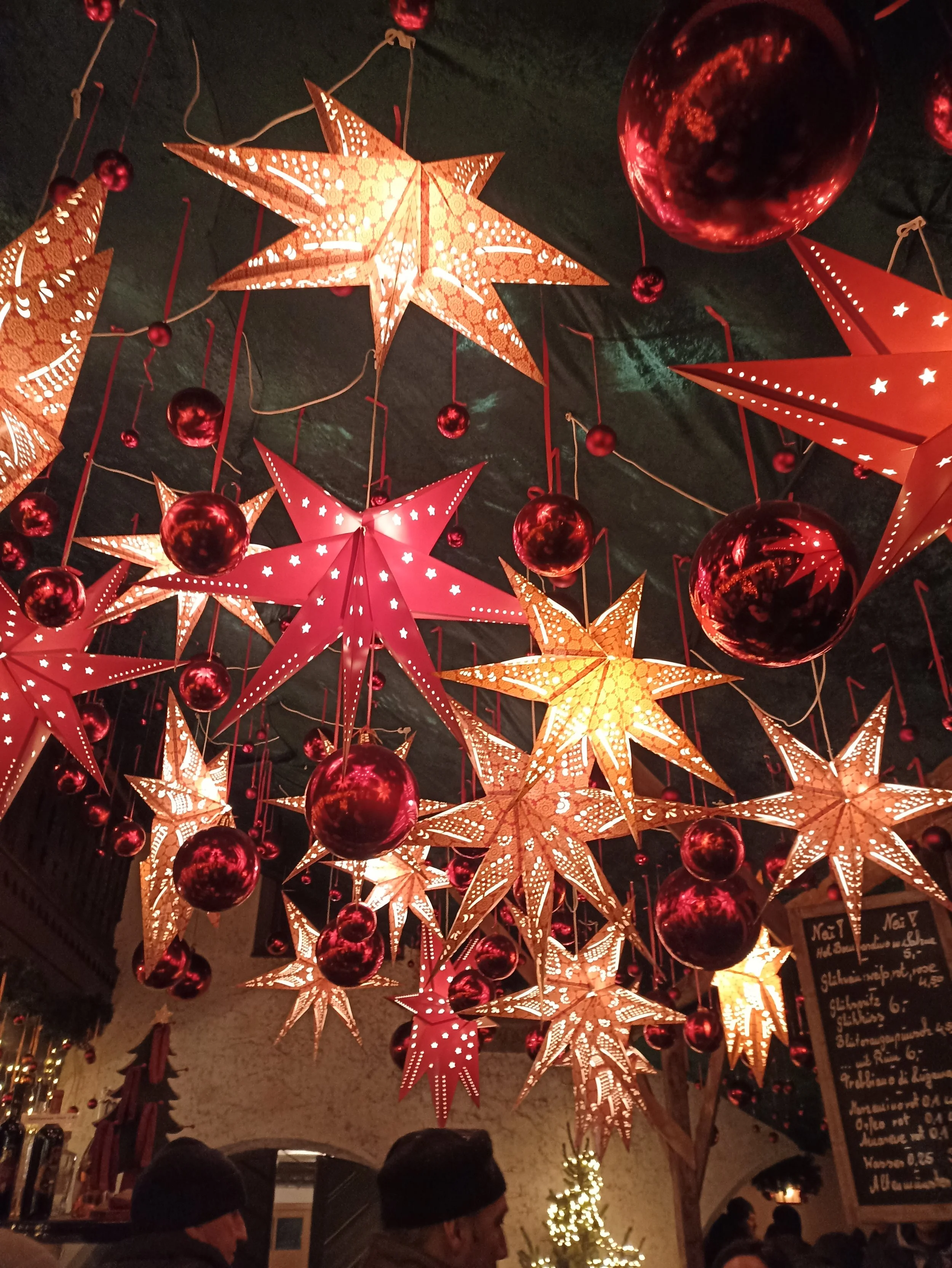 Christkindlmarkt - Treffen Sie uns auf einen Glühwein