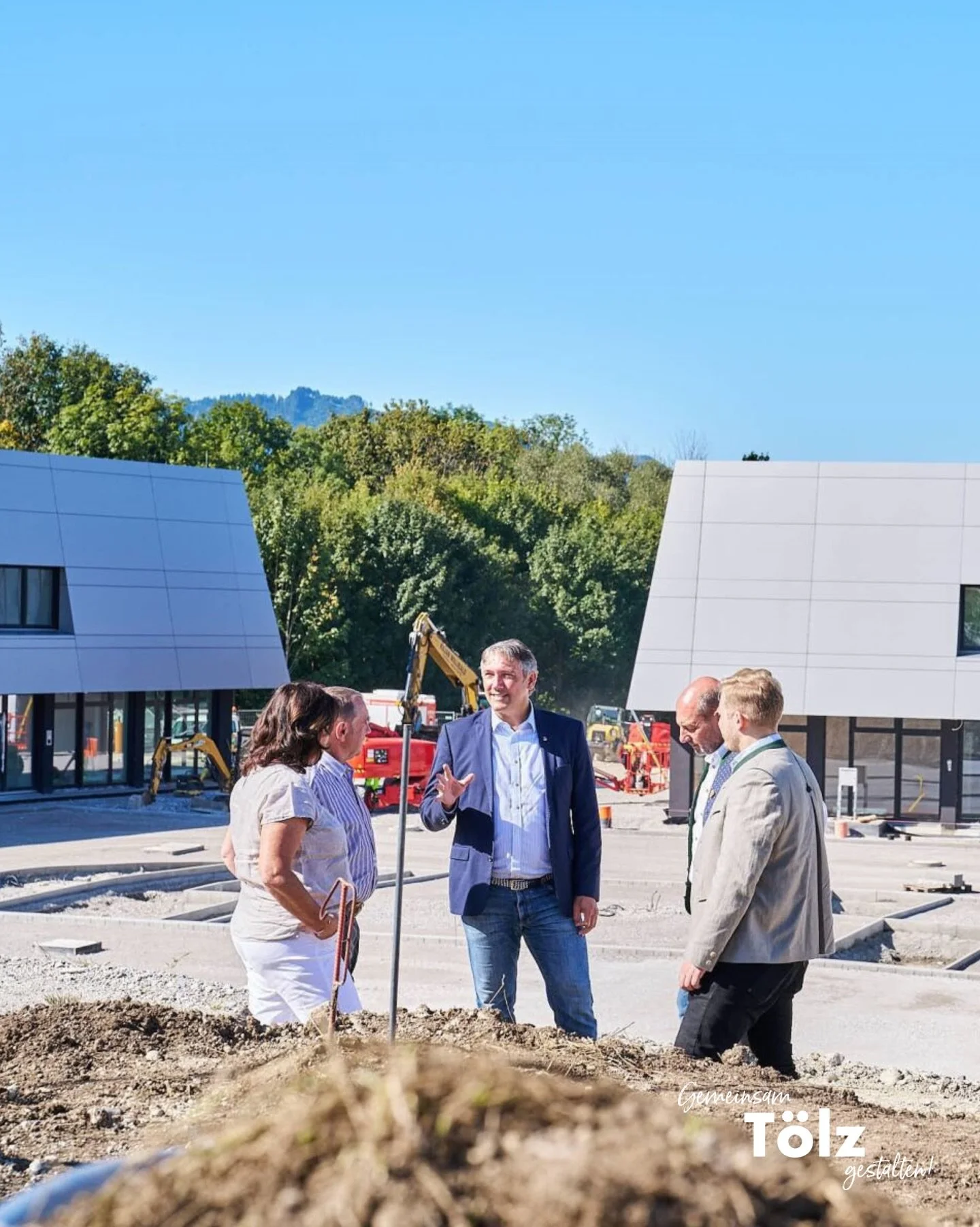 Campustoelz 🚀 Hier treffen Hochschule 🎓 und Unternehmen 💼 aufeinander. Moderne Fl&auml;chen f&uuml;r Innovation, Entwicklung und neue Ideen 🌱

🛠️ WIR LADEN EIN ZUM WERKSTATTGESPR&Auml;CH 🛠️

🗣️ B&uuml;rgermeister Dr. Ingo Mehner, Eigent&uuml;m