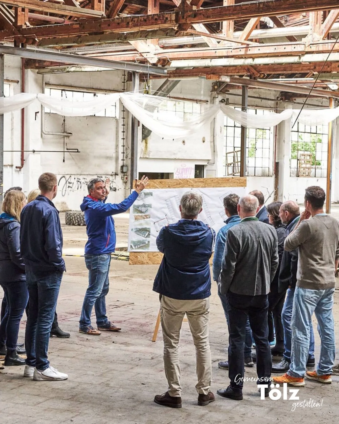 🏡 Ein Ort f&uuml;r Menschen &ndash; mitten in Bad T&ouml;lz

Auf dem Moraltgel&auml;nde soll in den n&auml;chsten zehn Jahren Wohnraum f&uuml;r rund 1.000 Menschen entstehen. F&uuml;r uns ist das mehr als nur ein Bauprojekt &ndash; es ist die Chance