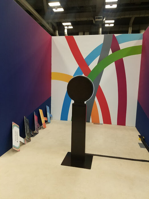 Selfie Kiosk Photo Booth at a tradeshow