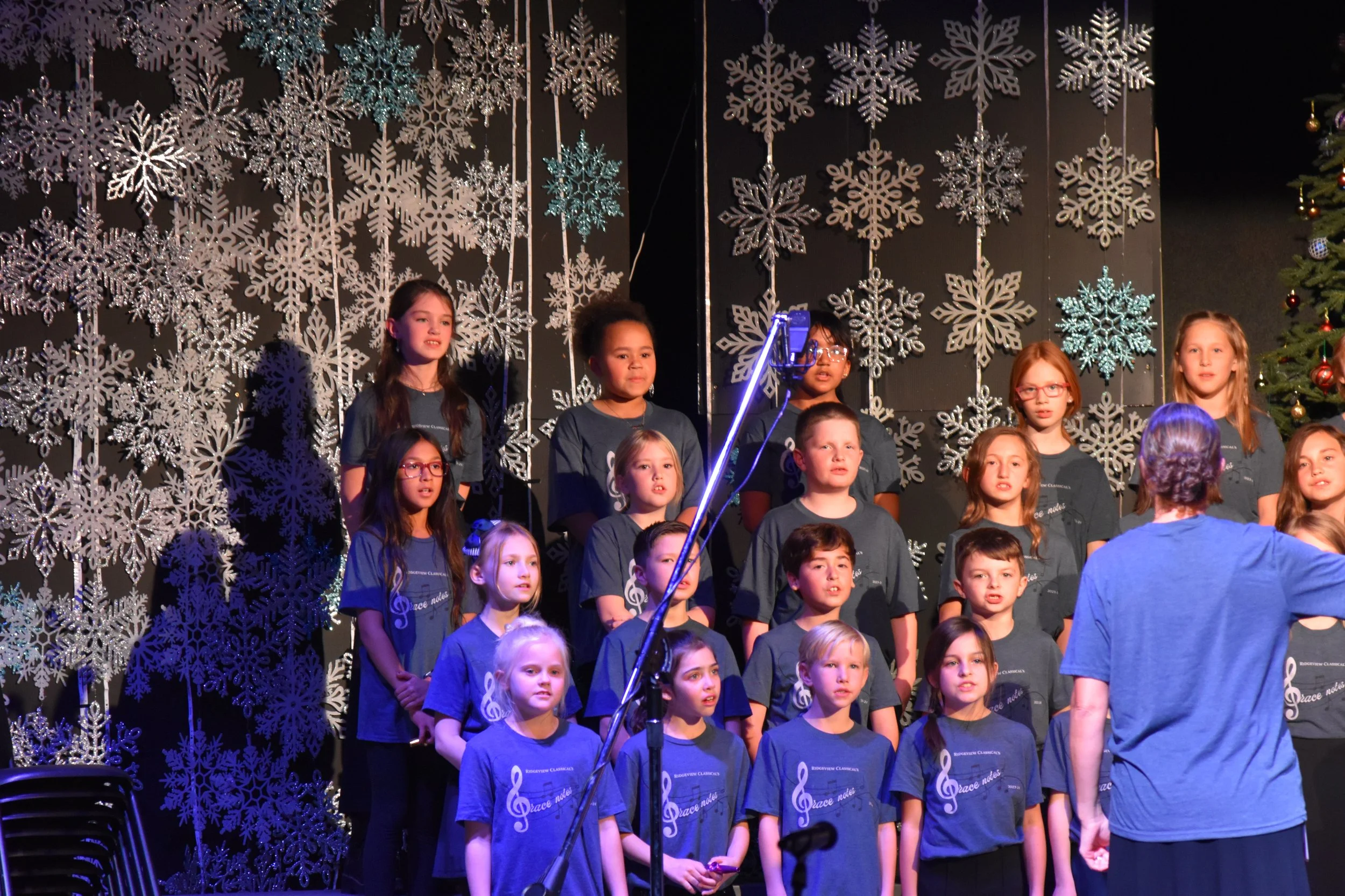 Grace Notes Holiday Concert