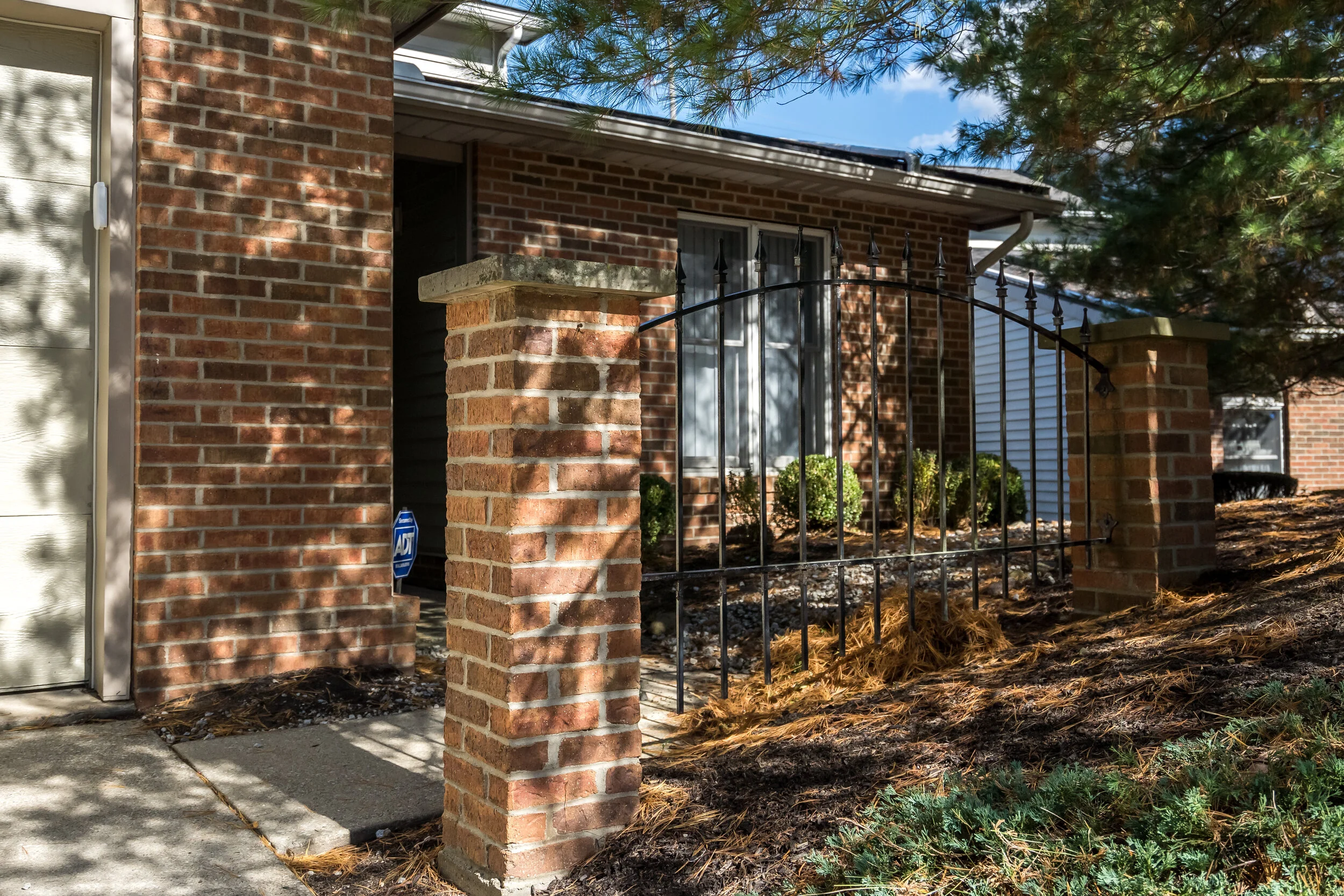 27-Exterior4.jpg