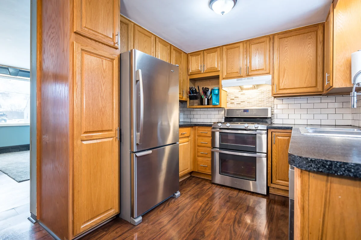 5-Kitchen3.jpg