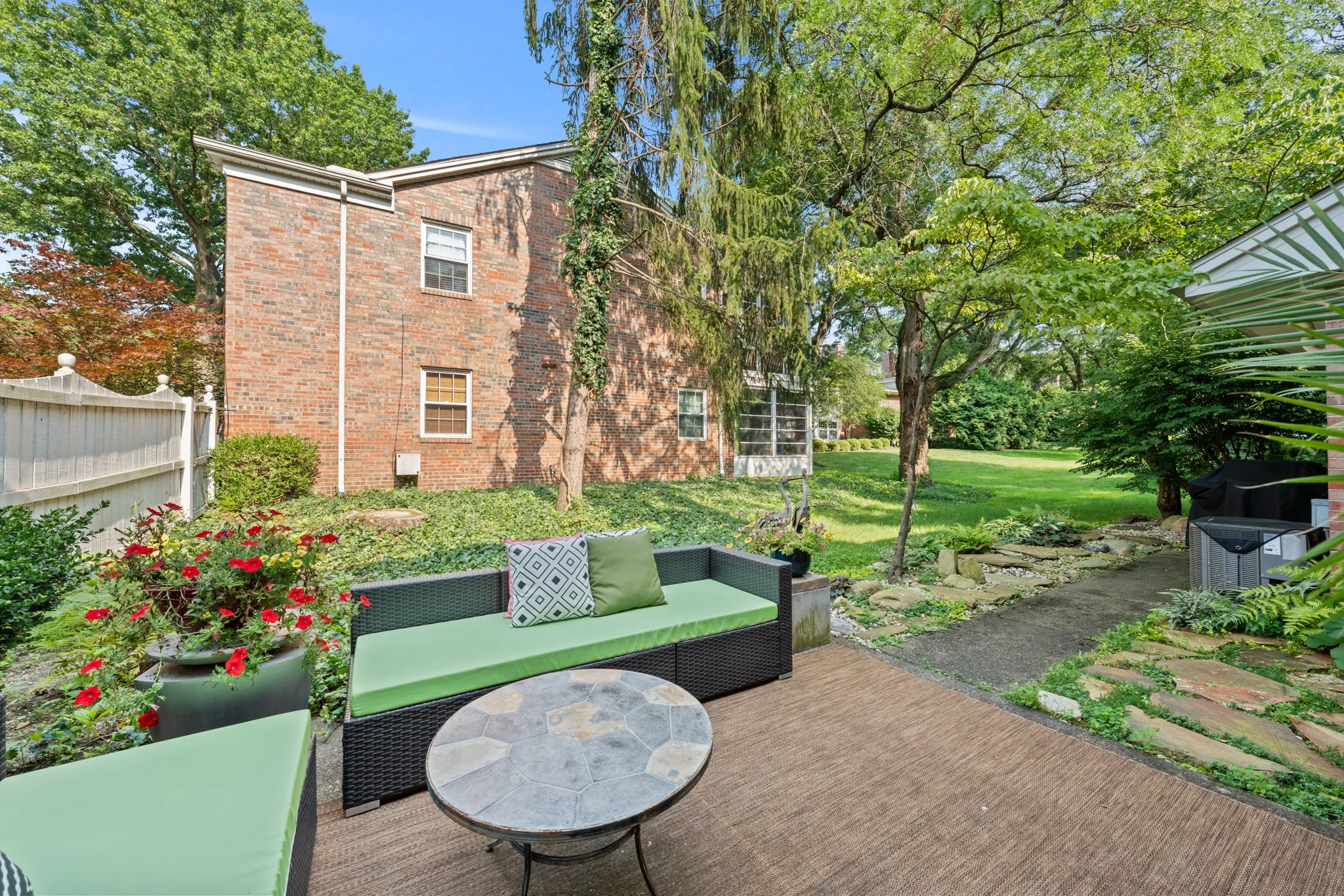 ShanerShots-91 Yardley-5.jpg