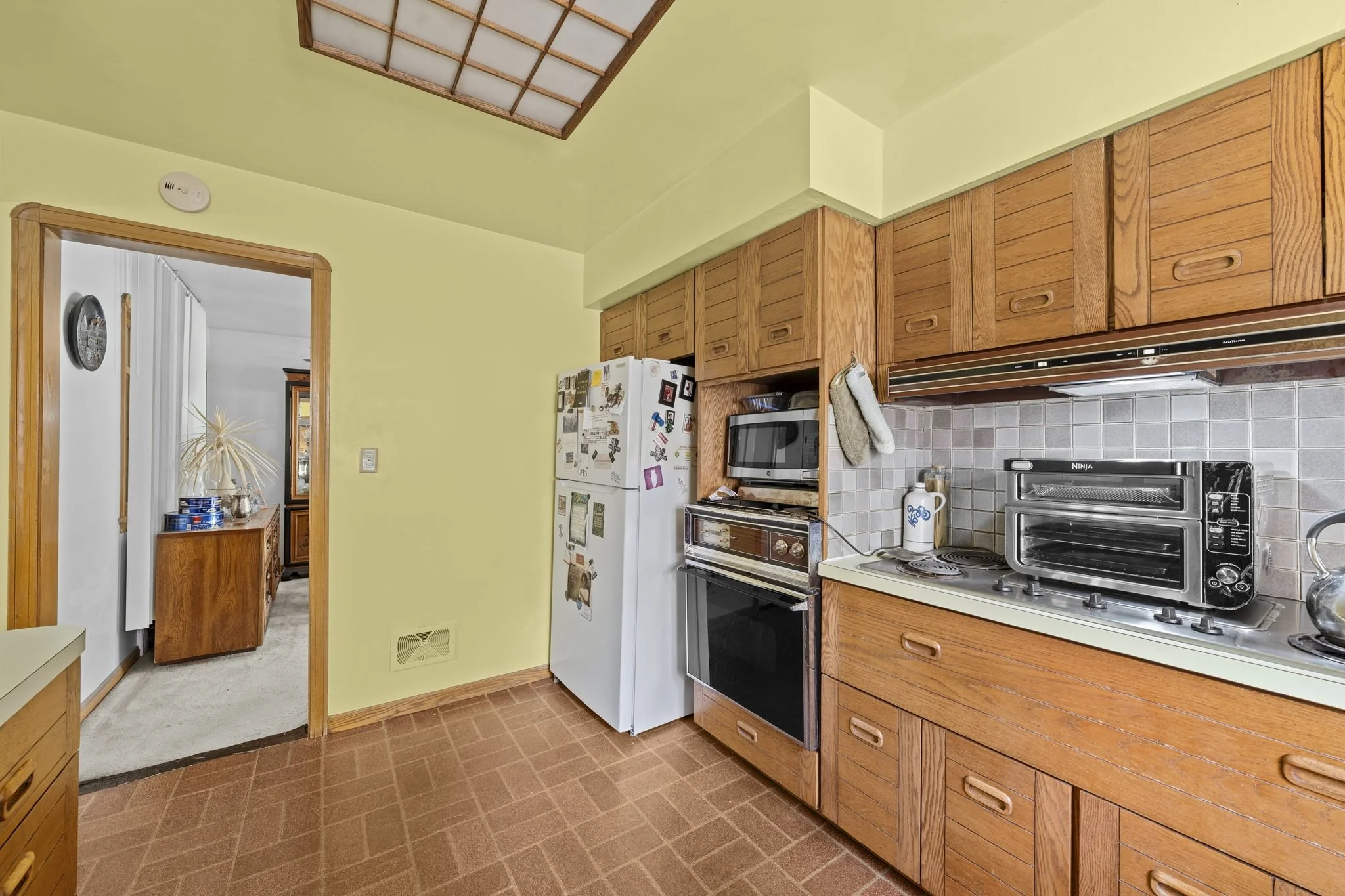246-Elmdale-30.jpg