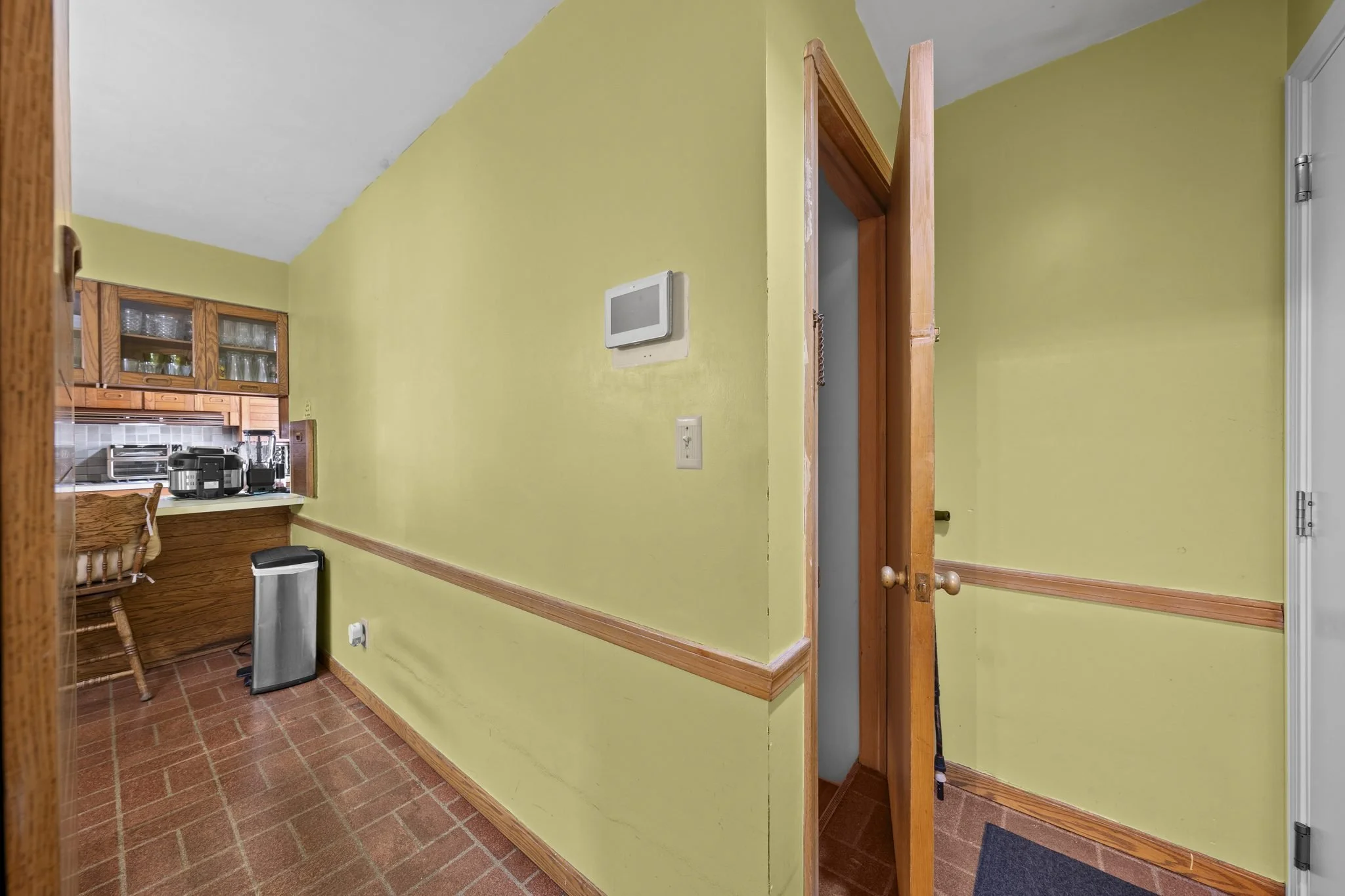 246-Elmdale-33.jpg