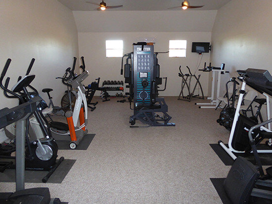 tgr_amenities_onsite_fitnessroom.jpg