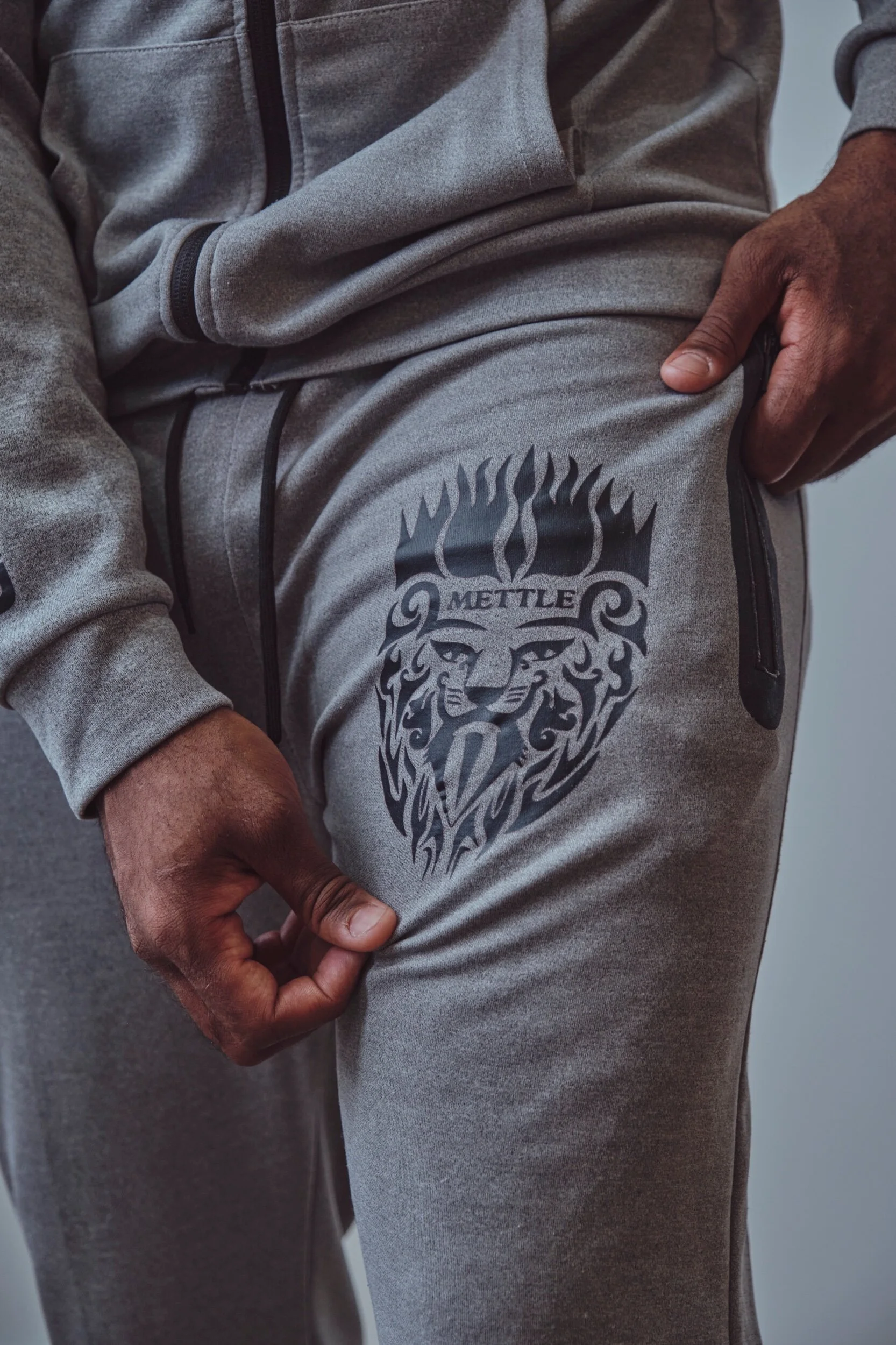 4957CA79-907D-4B50-8B8C-49F410C9408A