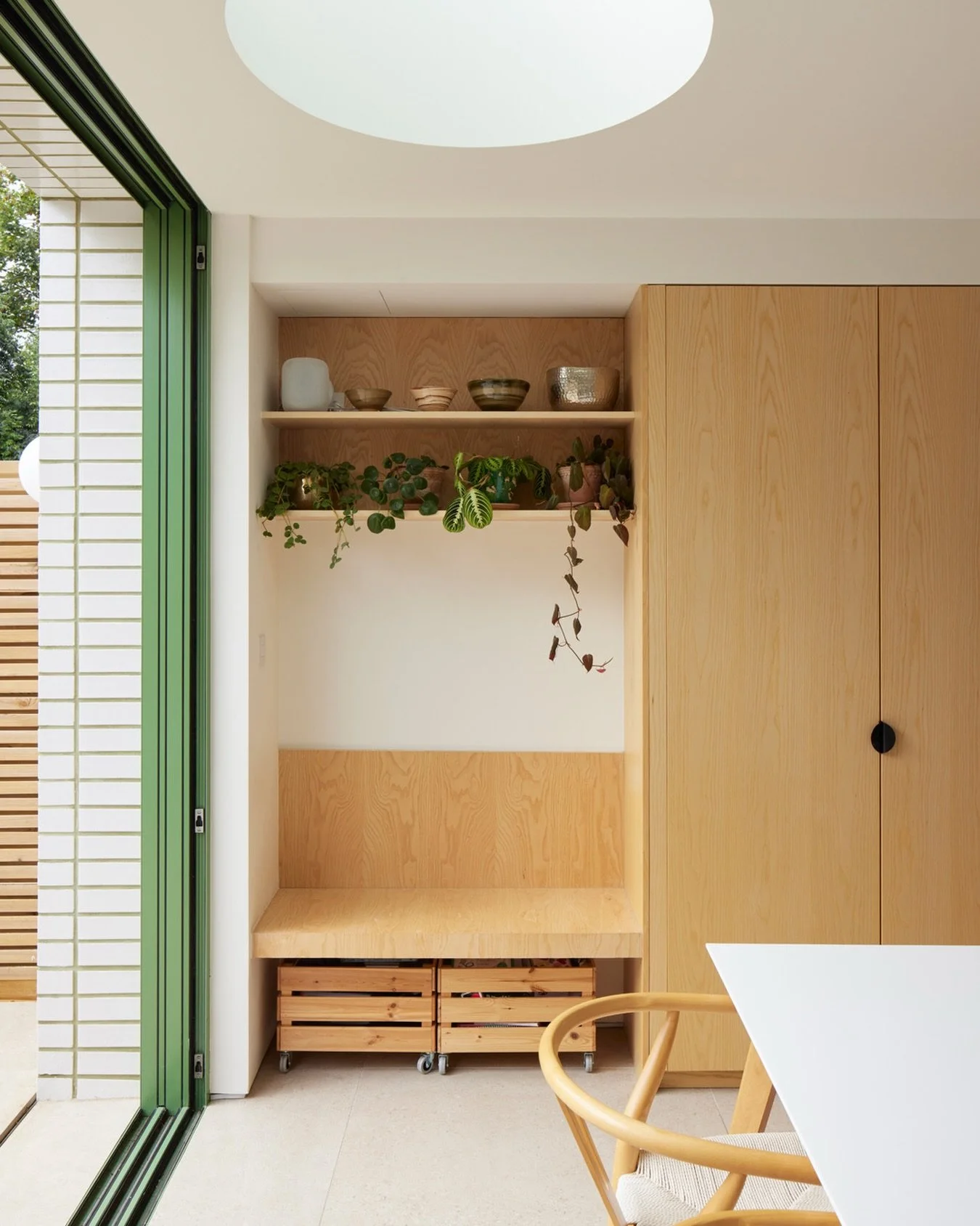 The Glazed Brick Extension

The dining zone is located closest to the garden, sat beneath the James Turrell inspired circular rooflight, also referencing the front door glazing. 

Photograph by @richchiversphoto

#terracottacolumn #londonextensions #