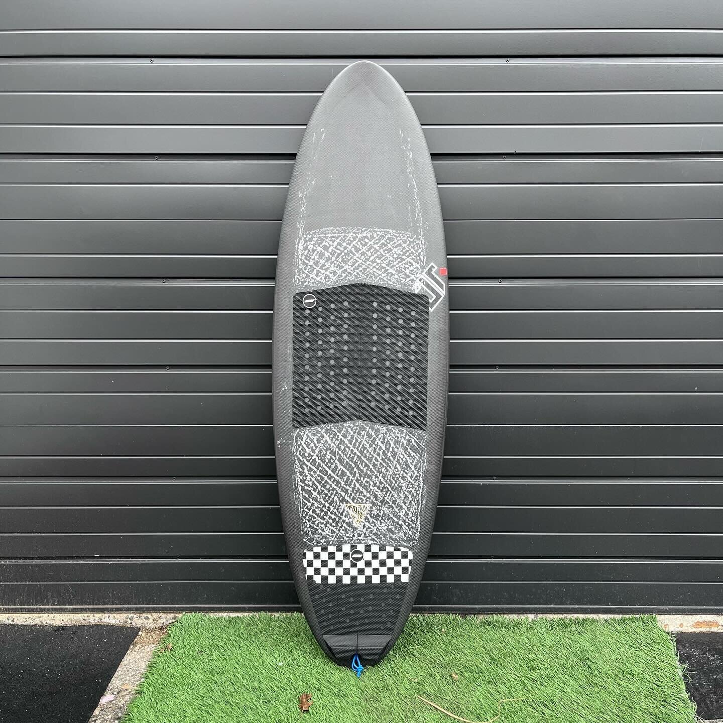 Used @jtsurfboards X @darkartssurf Deviled Egg
-
&ldquo;Performance in a tighter package&rdquo;
5&rsquo;6 x 20 1/16 x 2 5/8 @ 32.7 Liters
-$649-