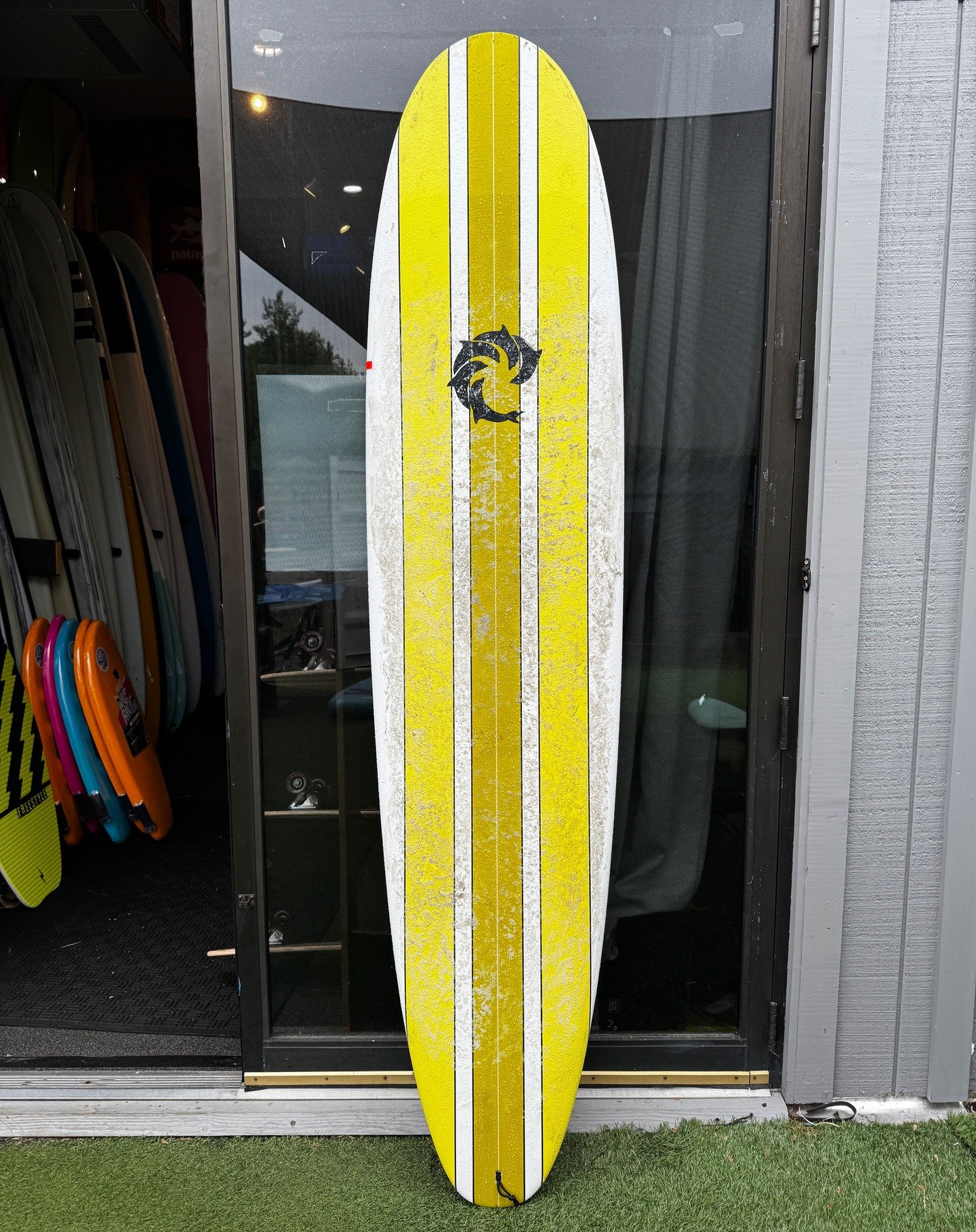 Used WRV mini tank

EPS and ready to rip!

8&rsquo;0 x 22 1/4 x 2 3/4

-$550-