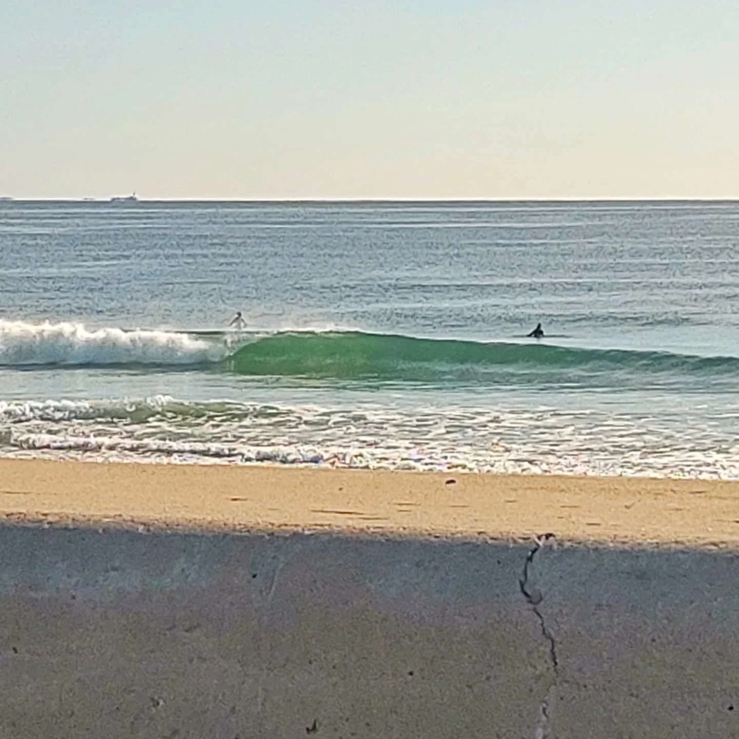 First day of fall 🍁🍂🌊☀️ with sunny skies and west to chest high clean surf.